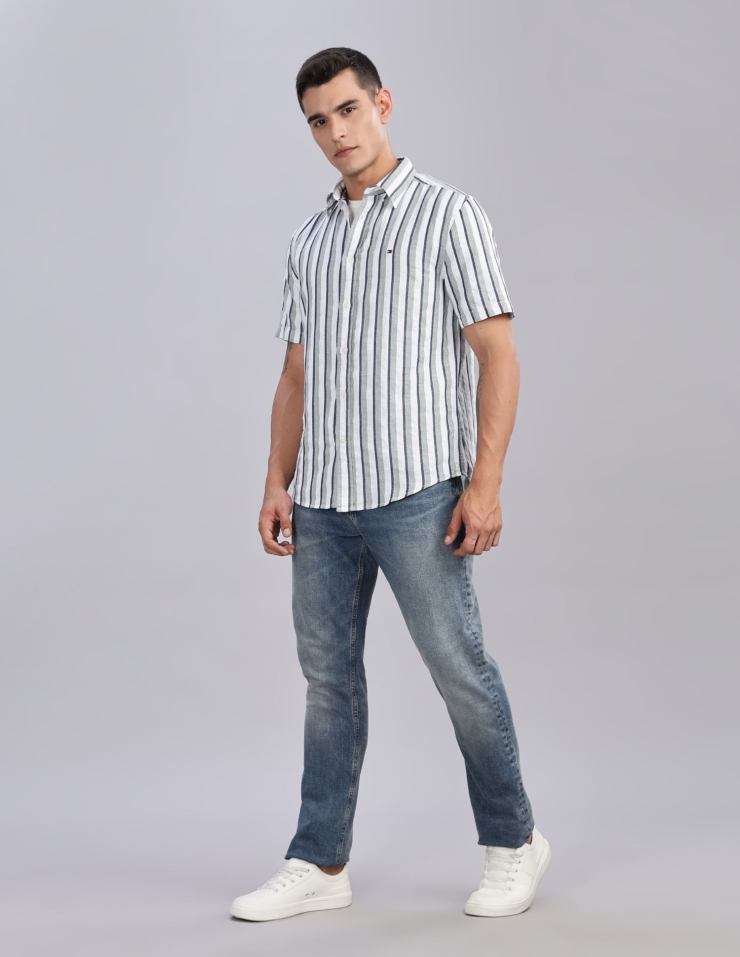 Tommy Hilfiger Mid-Wash Slim-Fit Mid Rise Jeans