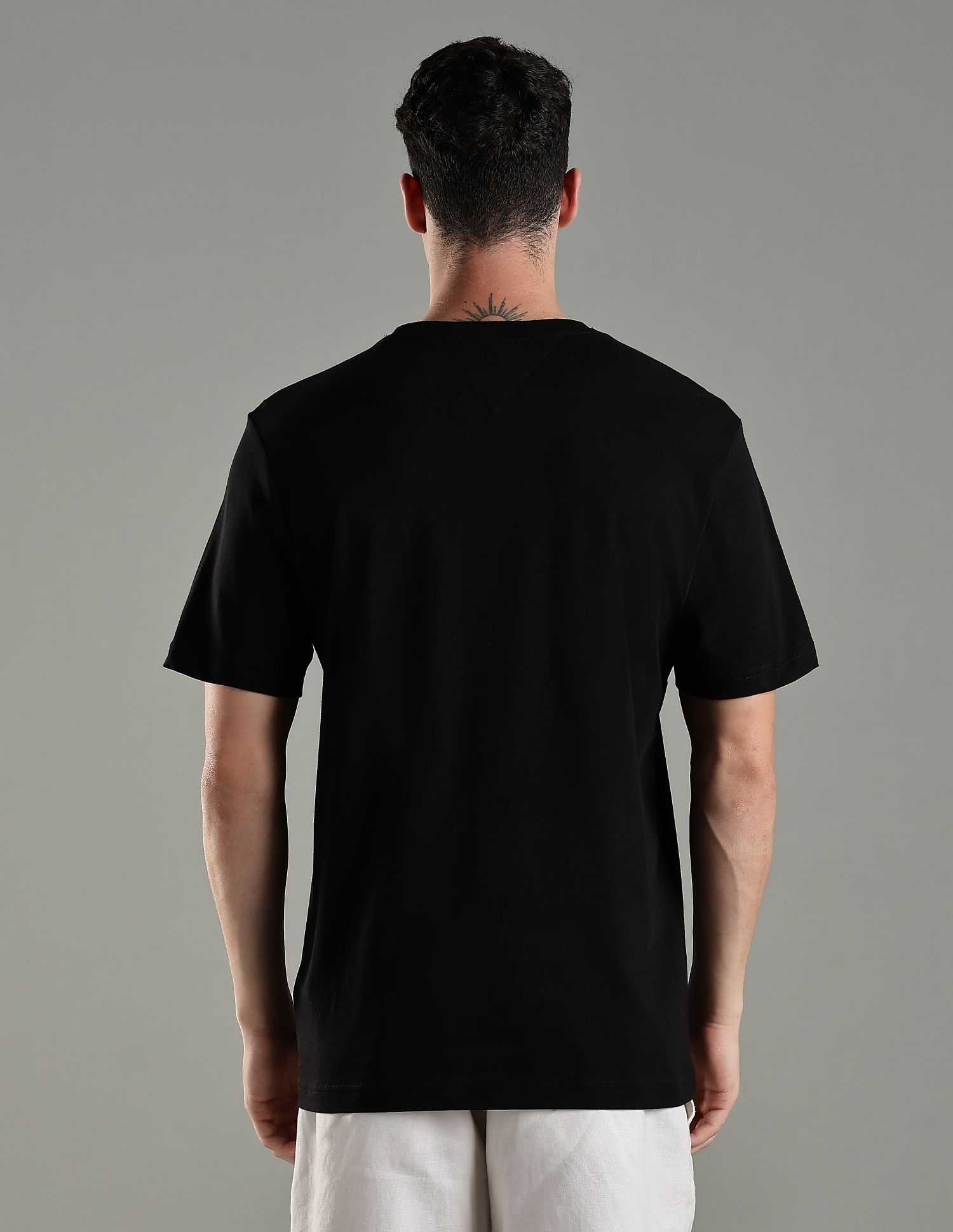 Tommy Hilfiger Logo Regular Fit Cotton T-Shirt