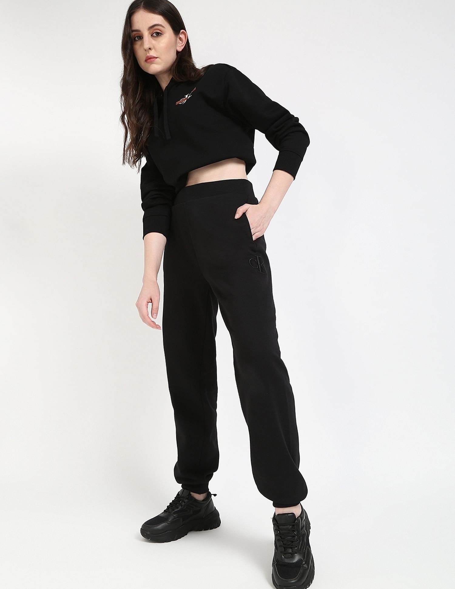 Calvin Klein Jeans Regular-Fit Solid Mid Rise Trouser