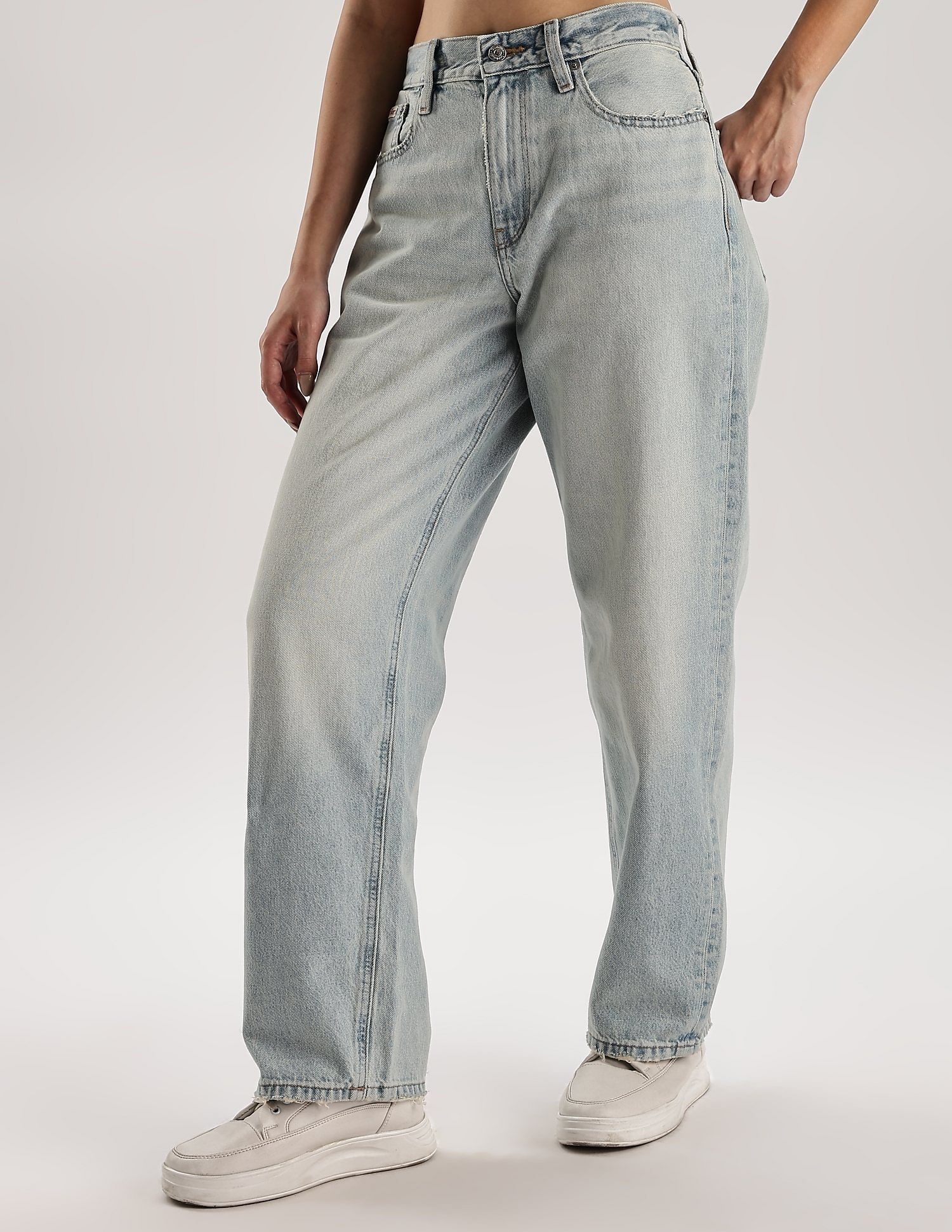 Calvin Klein Jeans Heavy-Wash Loose-Fit High Rise Jeans