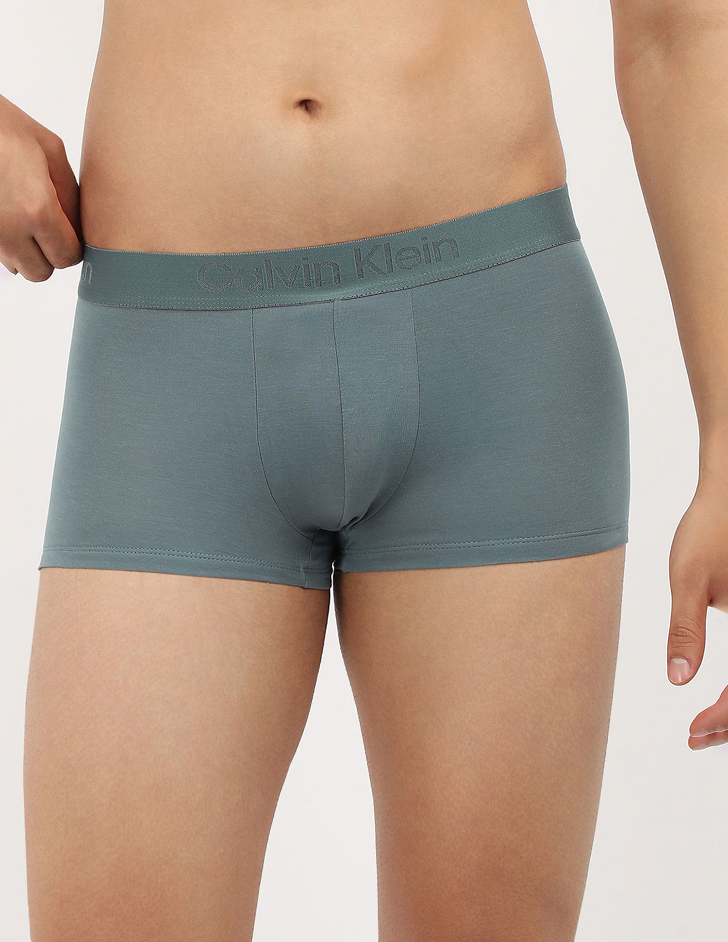 Calvin Klein Underwear Low Rise Outter Elastic Trunk