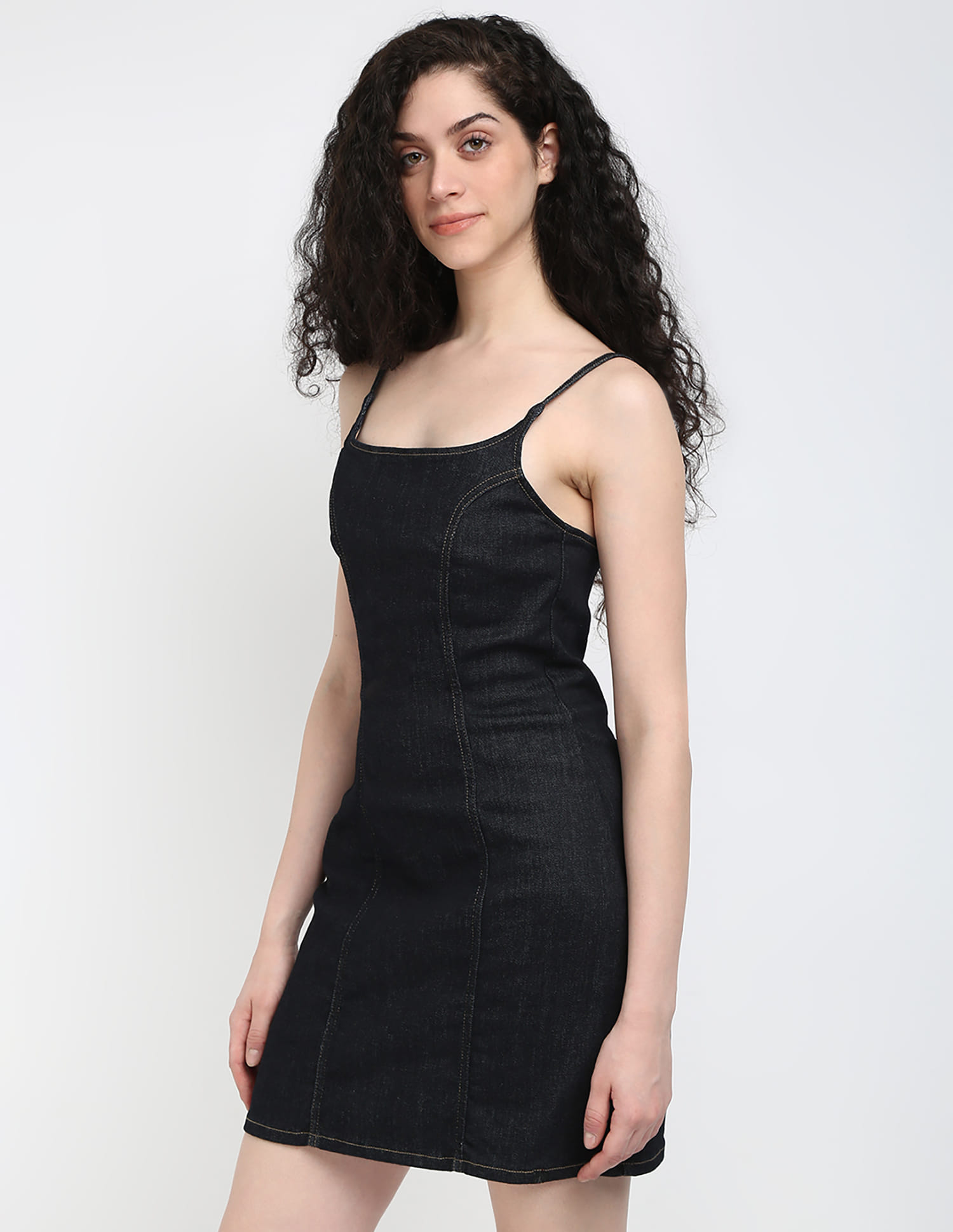 calvin klein denim dress Vintage Calvin Klein Denim Dress Such a quality dress, love that it buttons all the way down. Material 100% cotton denim Size: Fits S-medium best (tagged a size M) 48 length,