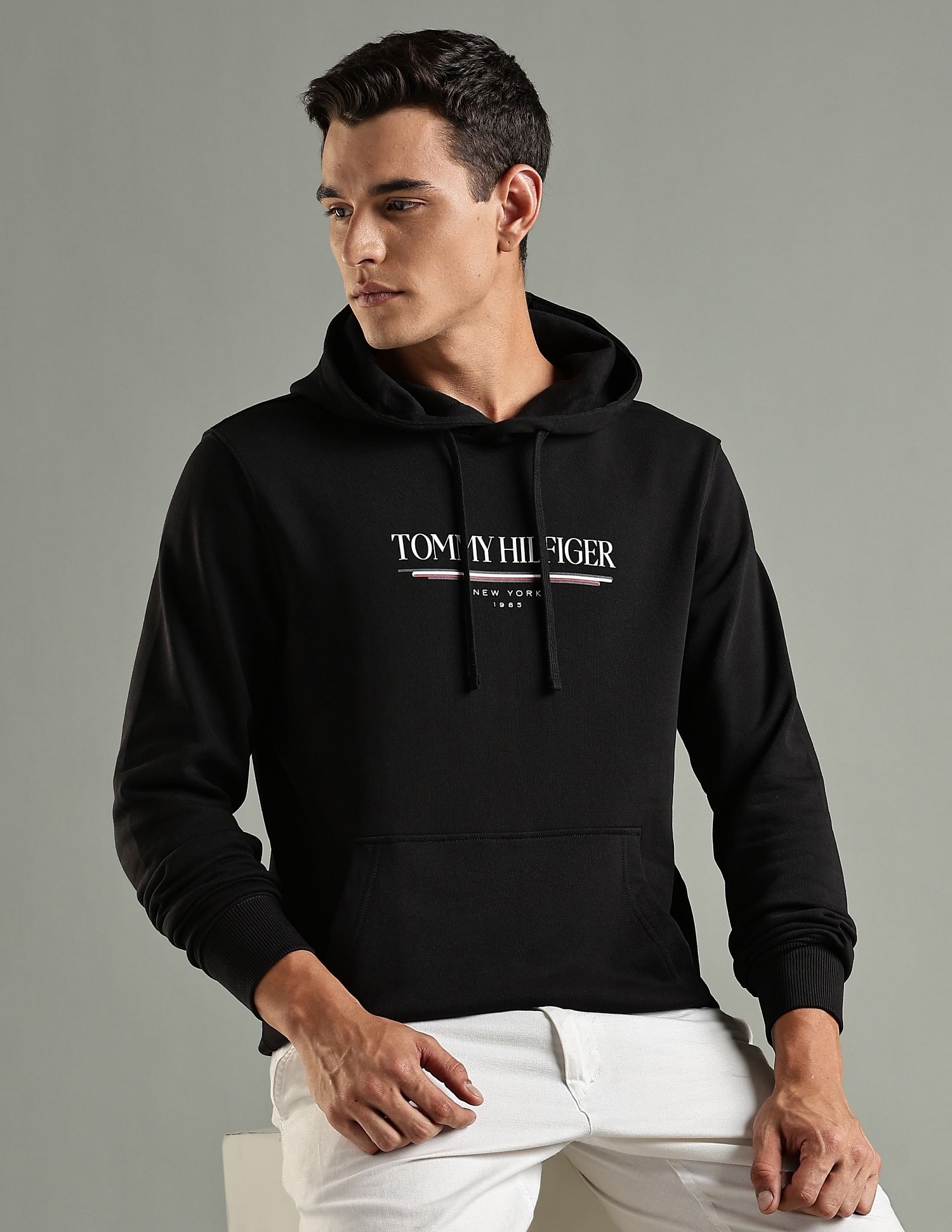 Tommy Hilfiger Logo Regular Fit Cotton Sweatshirt