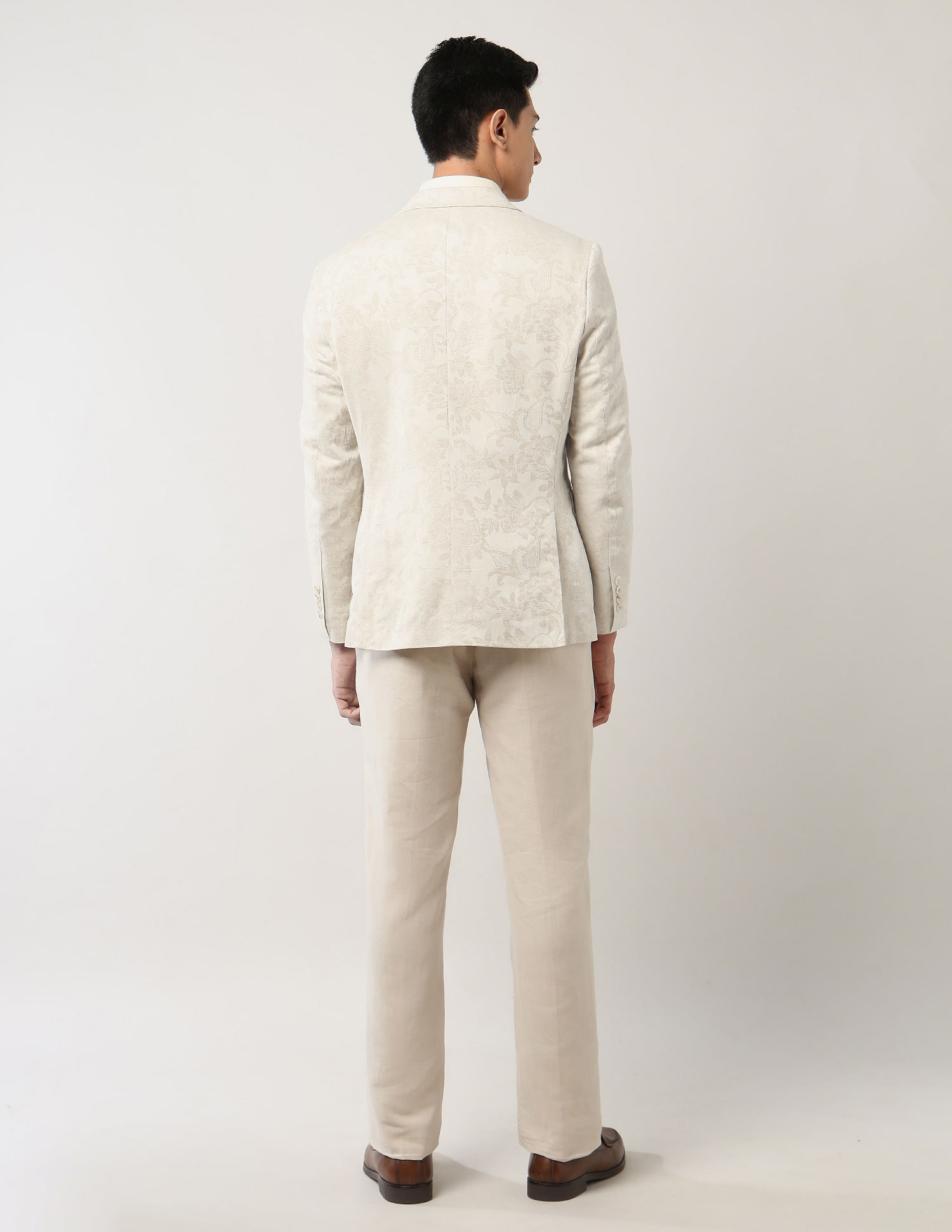 Arrow Floral Jacquard Tailored Fit Suit