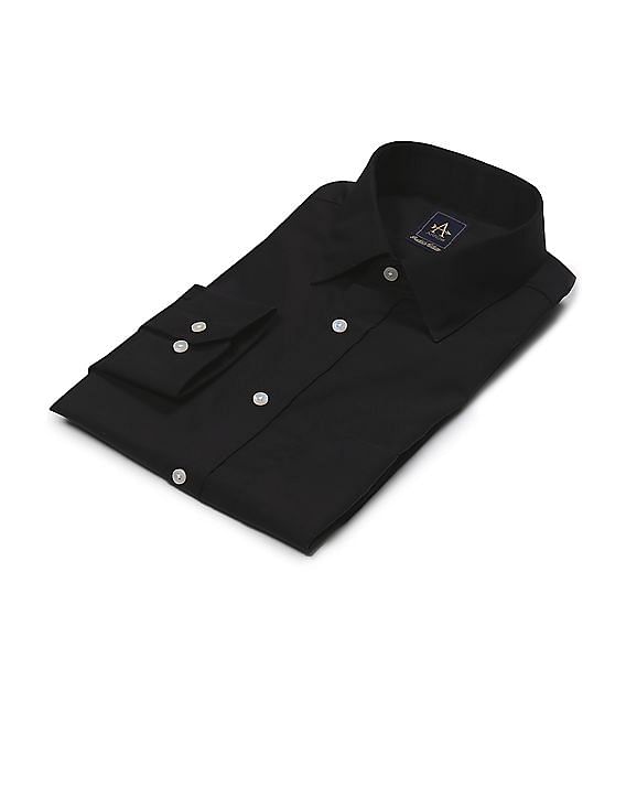 Arrow Spread Collar Solid Formal Shirt