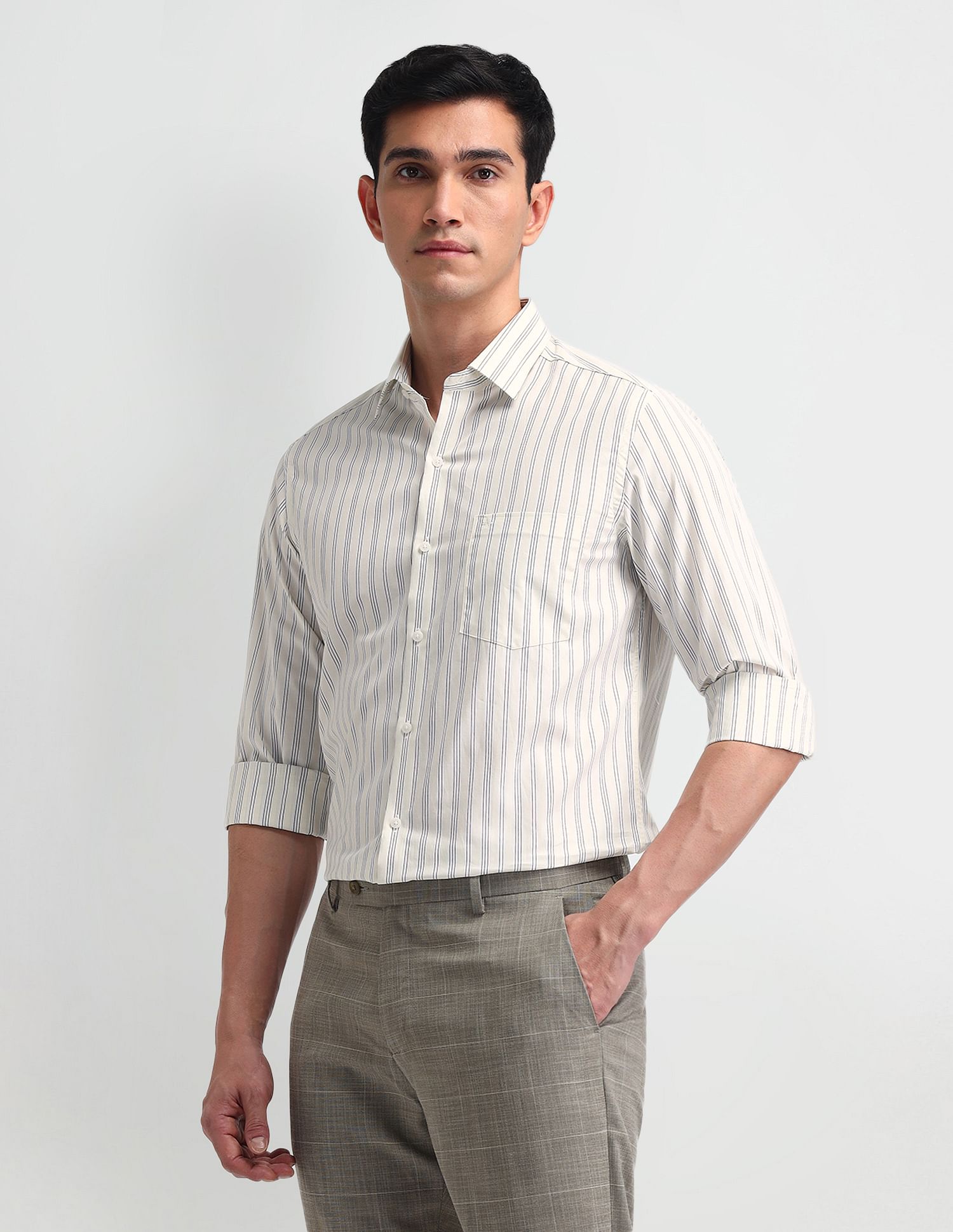 Arrow Manhattan Slim Fit Oxford Shirt