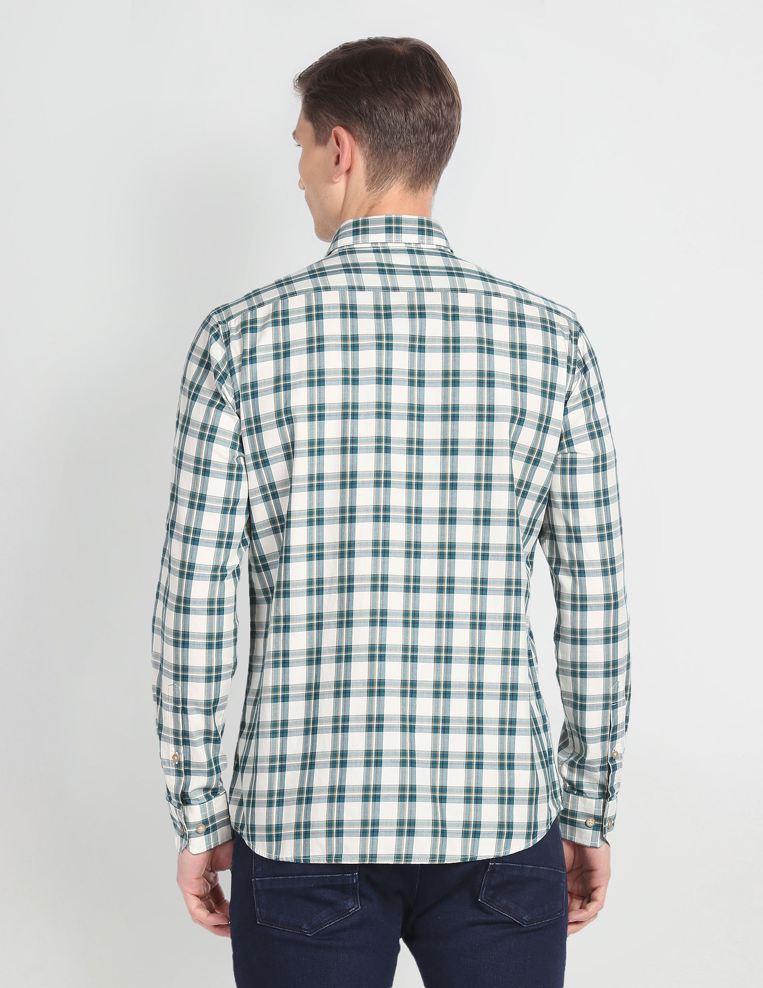 Arrow Sports Plaid Twill Slim Casual Shirt