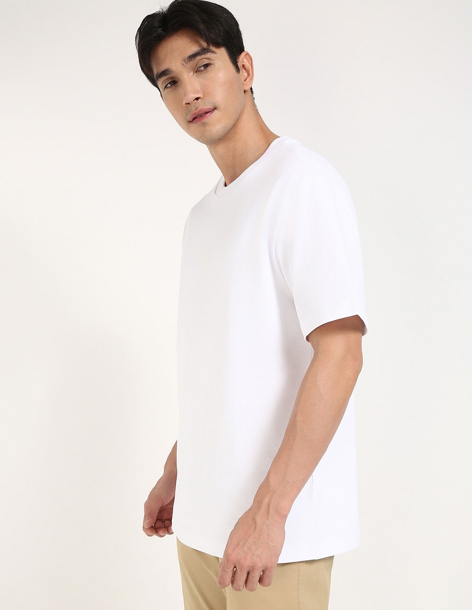 Calvin Klein Jeans Logo Relaxed-Fit Cotton T Shirt