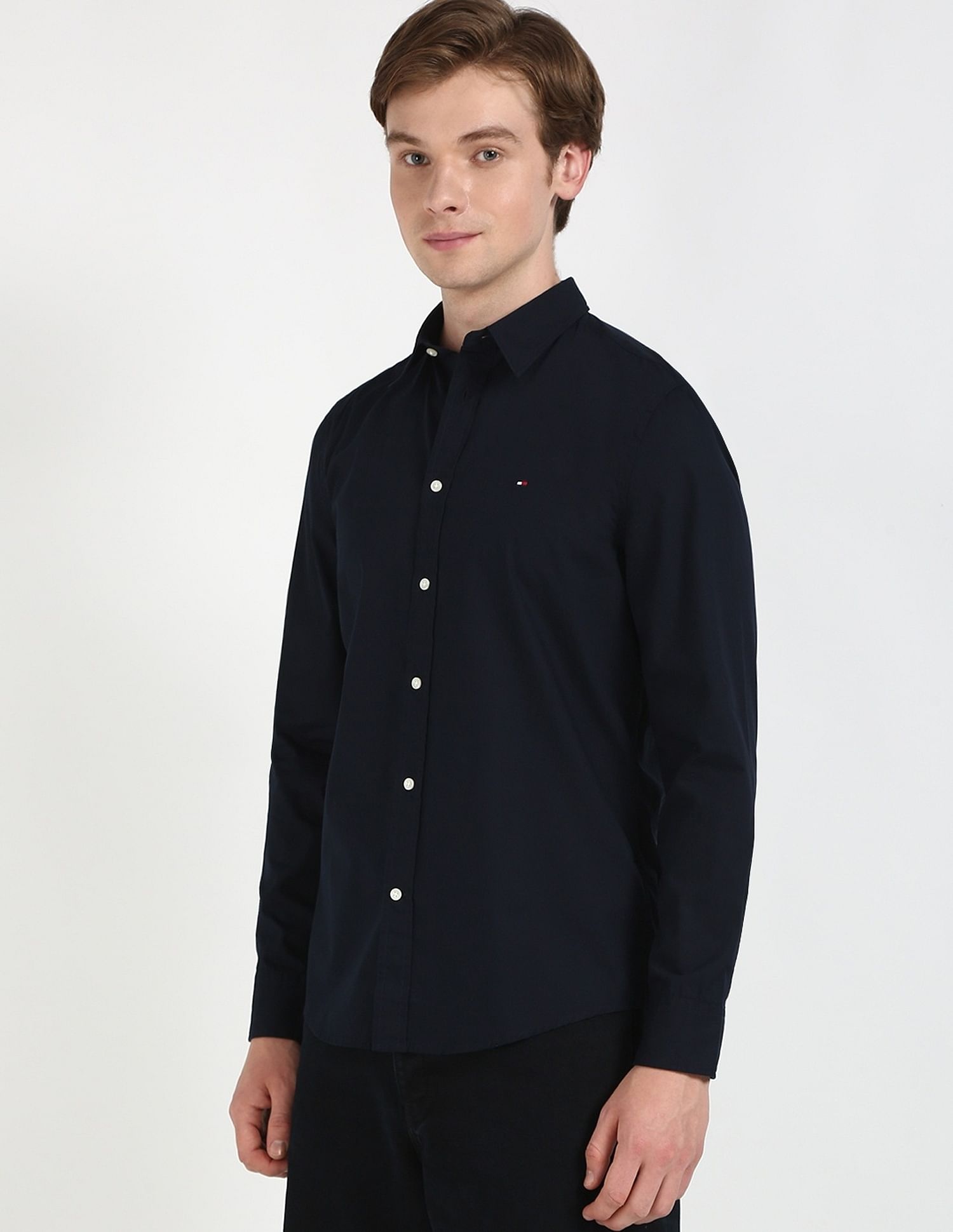 Tommy Hilfiger Solid Slim-Fit Poplin Woven Shirt
