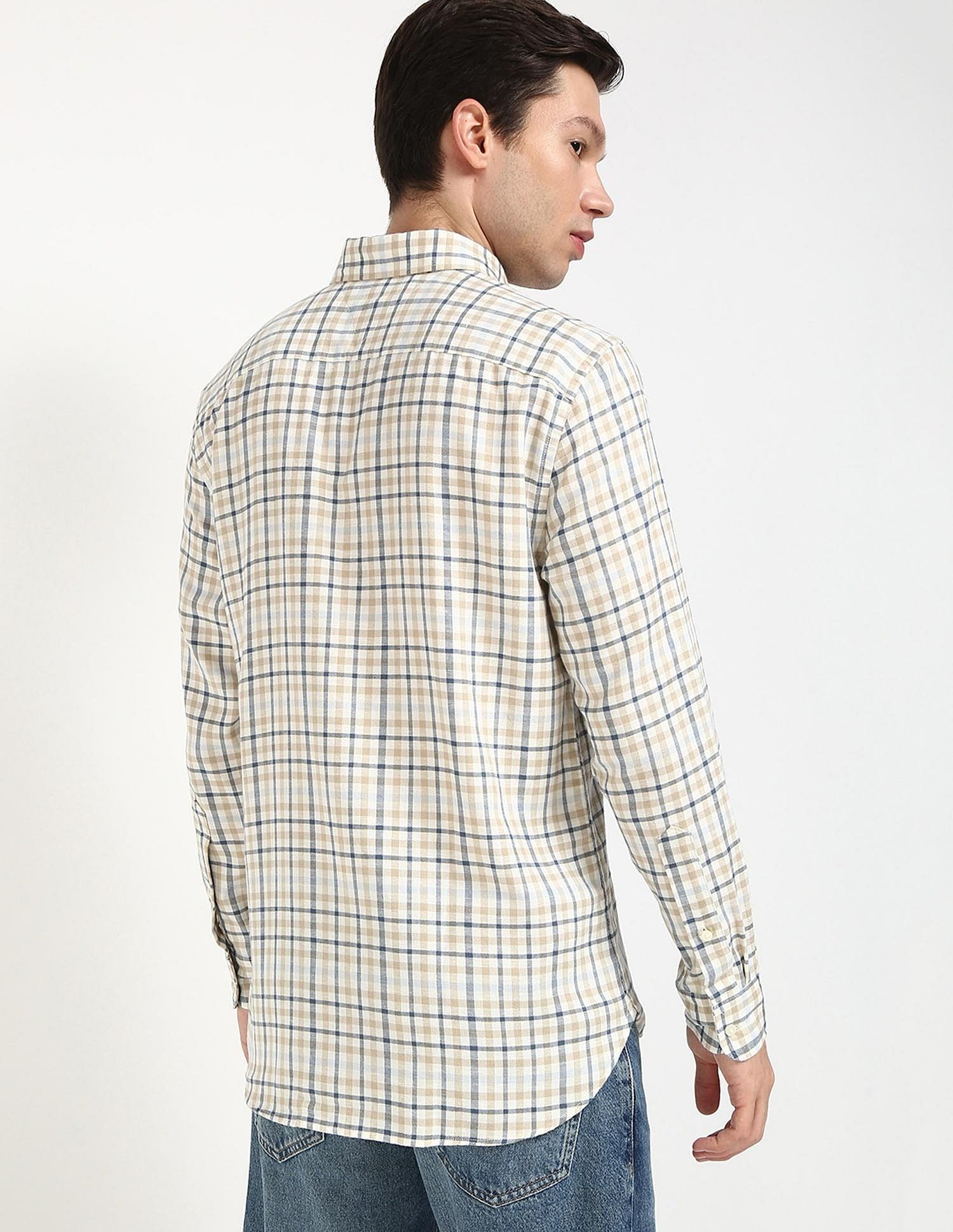 Tommy Hilfiger Off-White Men's Shirt for Subtle Style