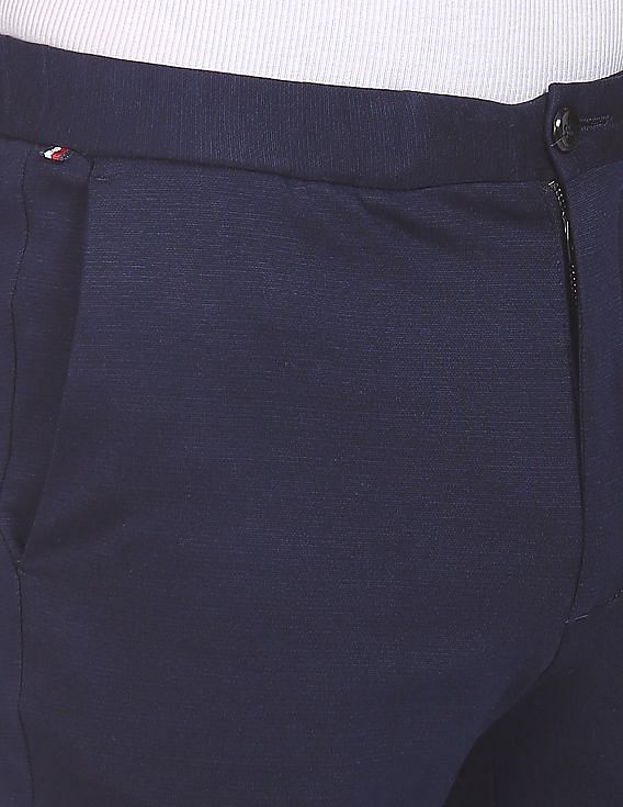 Tommy Hilfiger Men Navy Mid Rise Bleeker Slim Fit Casual Knit Pants