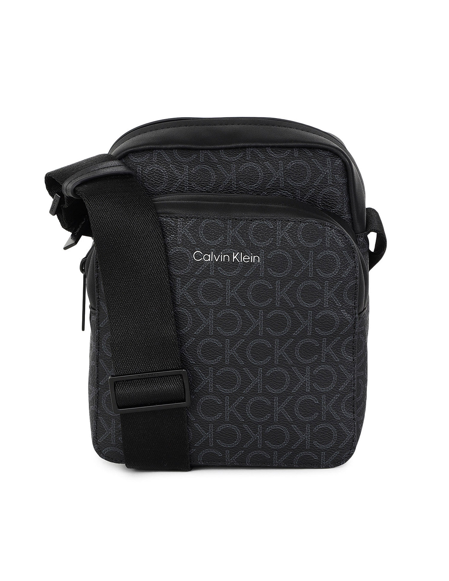 Calvin Klein Must Reporter Monogram Bag