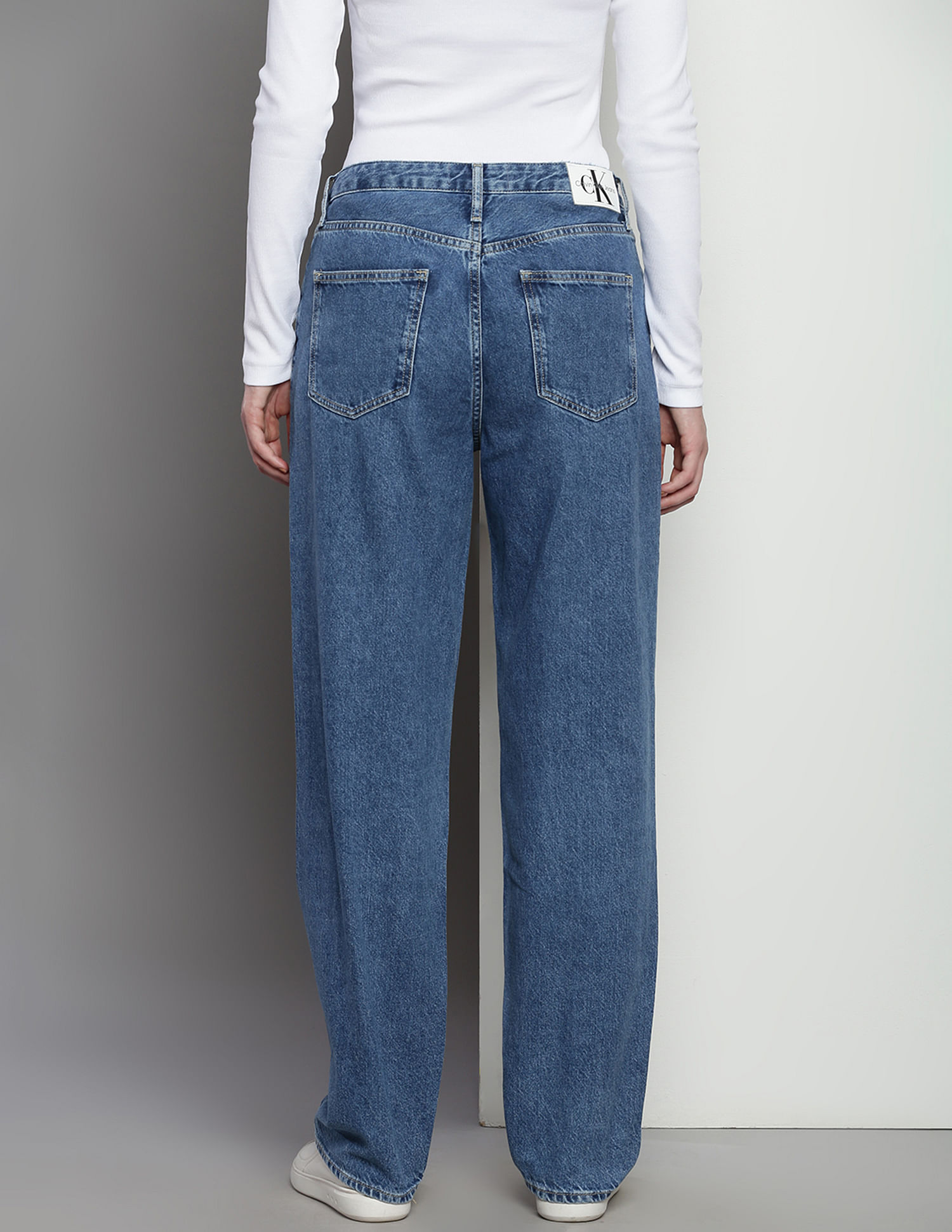 Calvin Klein Jeans 90'S Straight Mid Rise Jeans