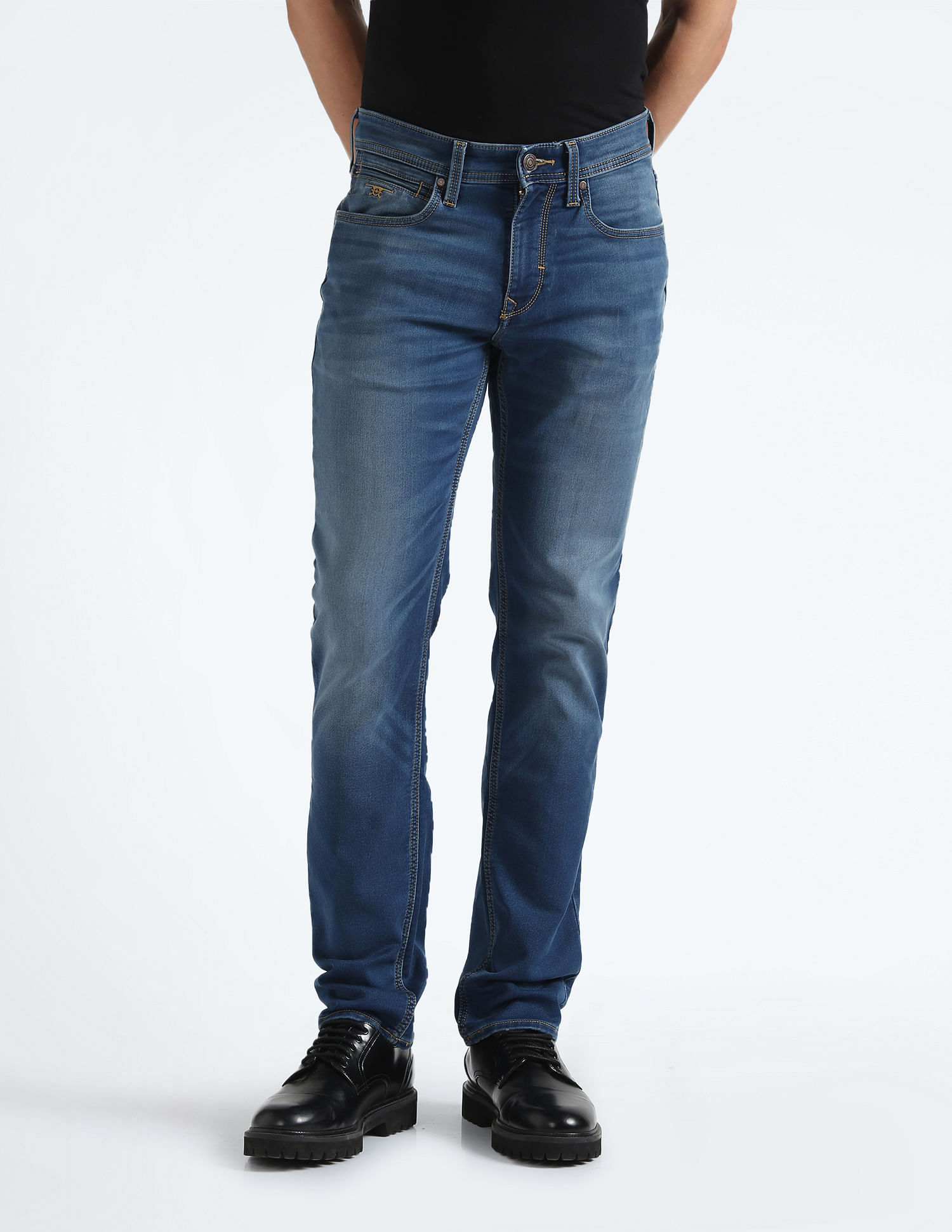 Flying Machine Mid Rise Freddie Slim Straight Jeans