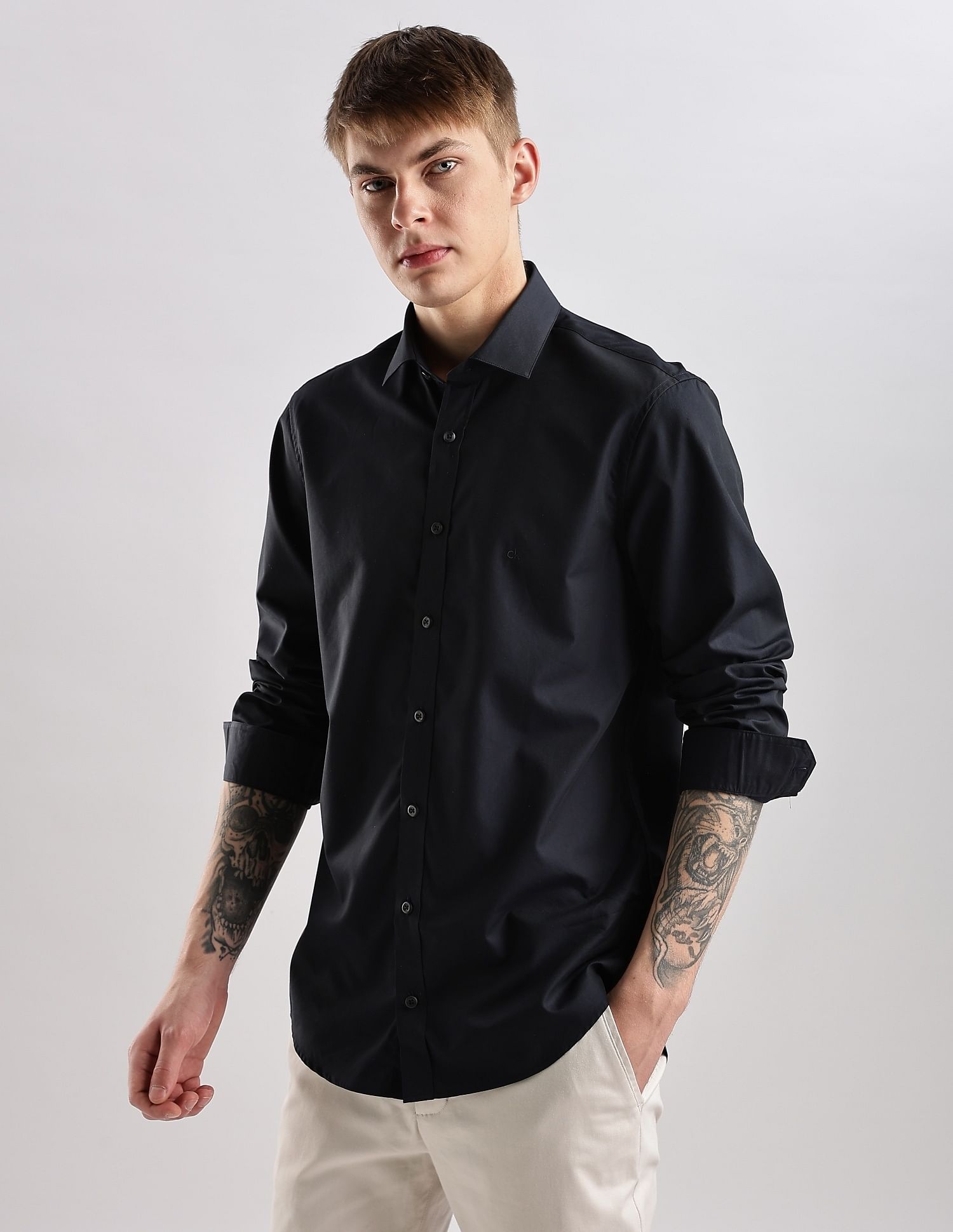 Calvin Klein Jeans Solid Regular Fit Dobby Woven Shirt