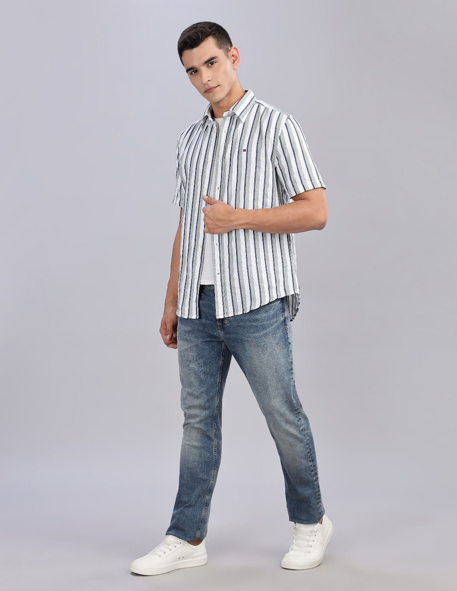 Tommy Hilfiger Striped Regular Fit Plain Woven Shirt