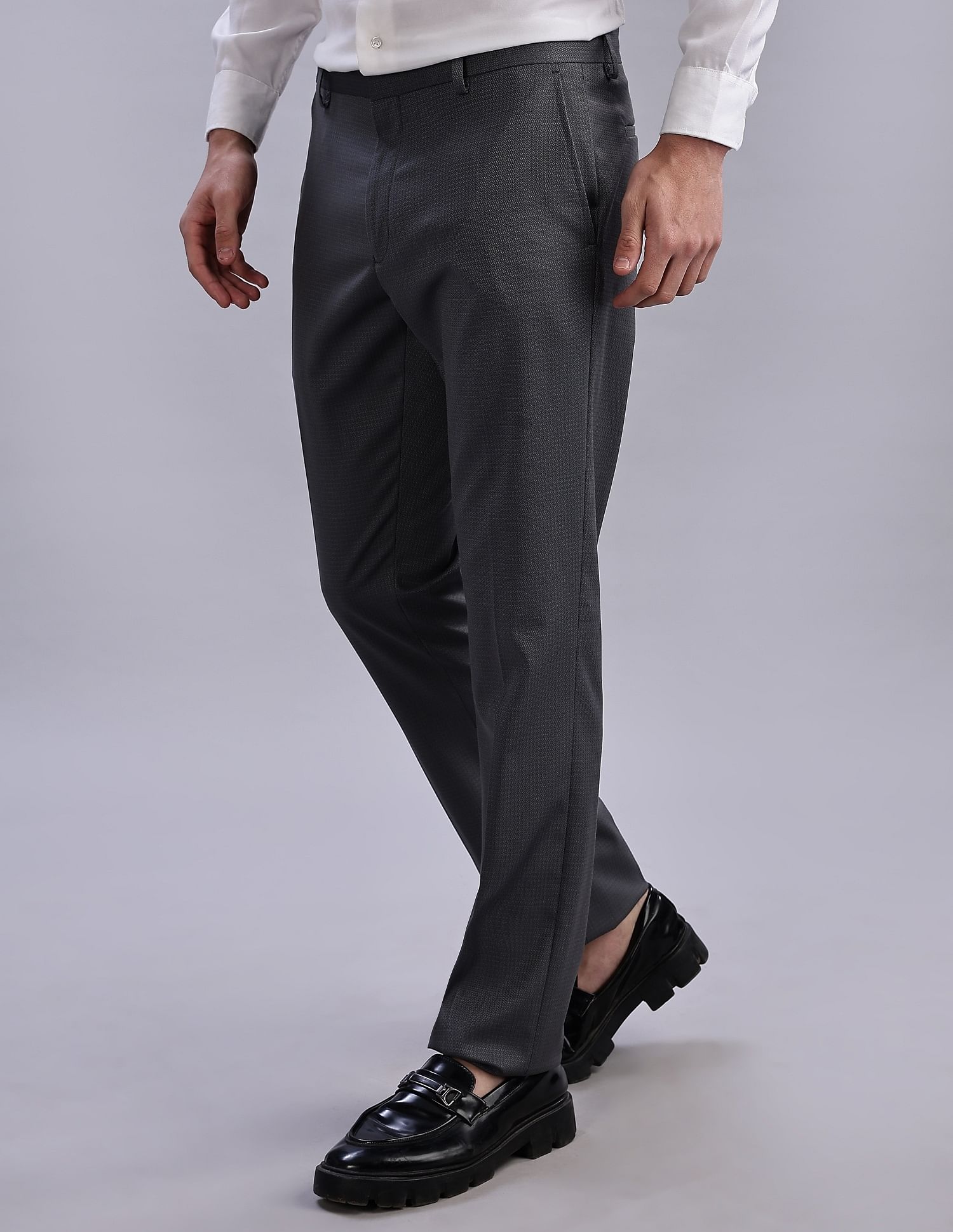 Tommy Hilfiger Regular-Fit Self-Design Mid Rise Trouser