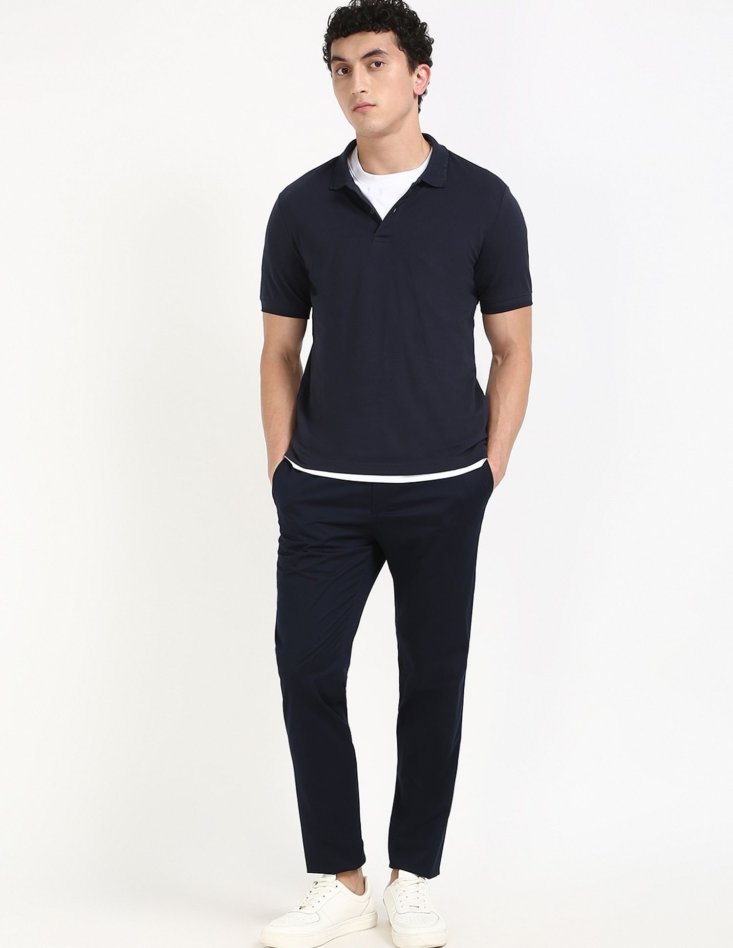 Calvin Klein Jeans Regular-Fit Solid Mid Rise Trouser