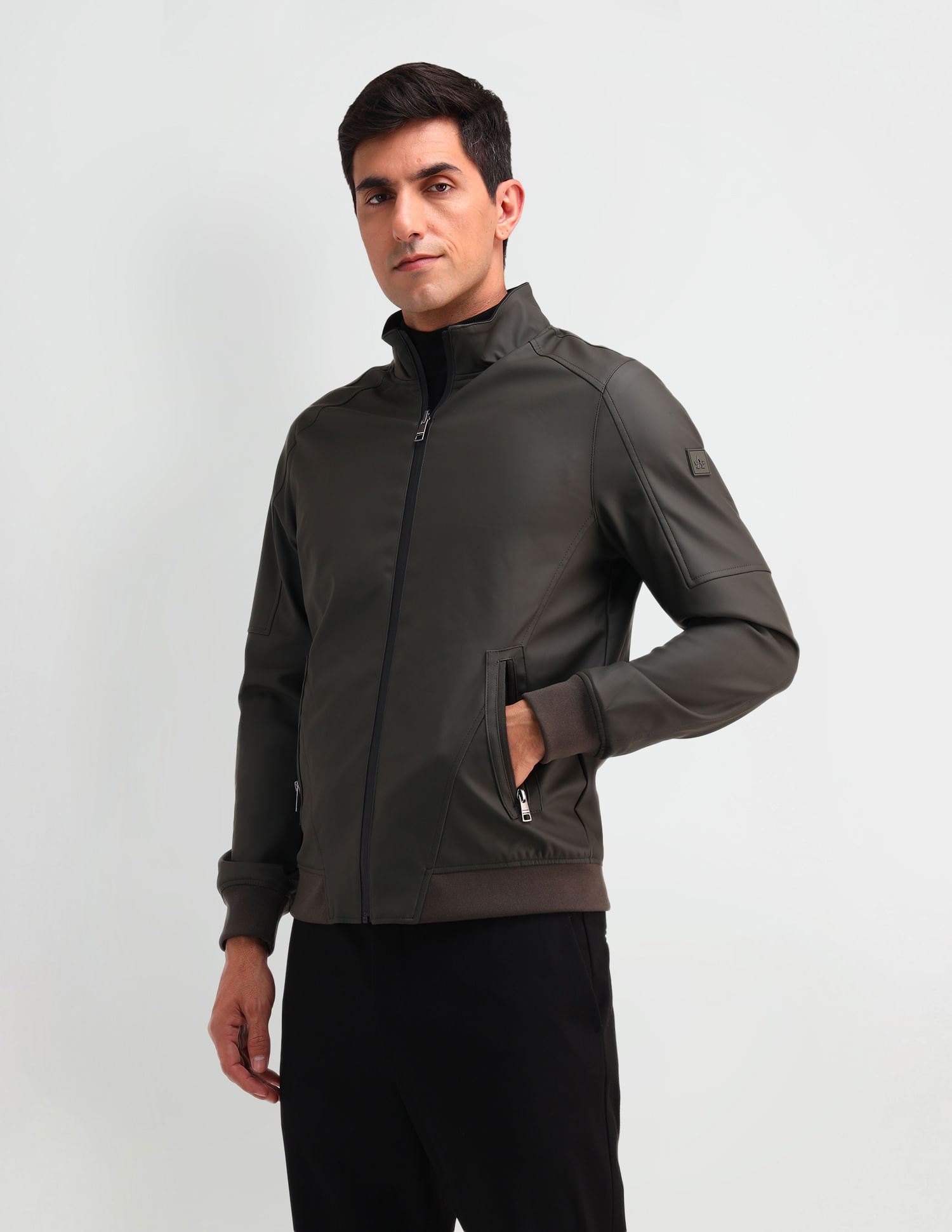 Buy Arrow Sport Solid Regular Fit Reversible Jacket - NNNOW.com