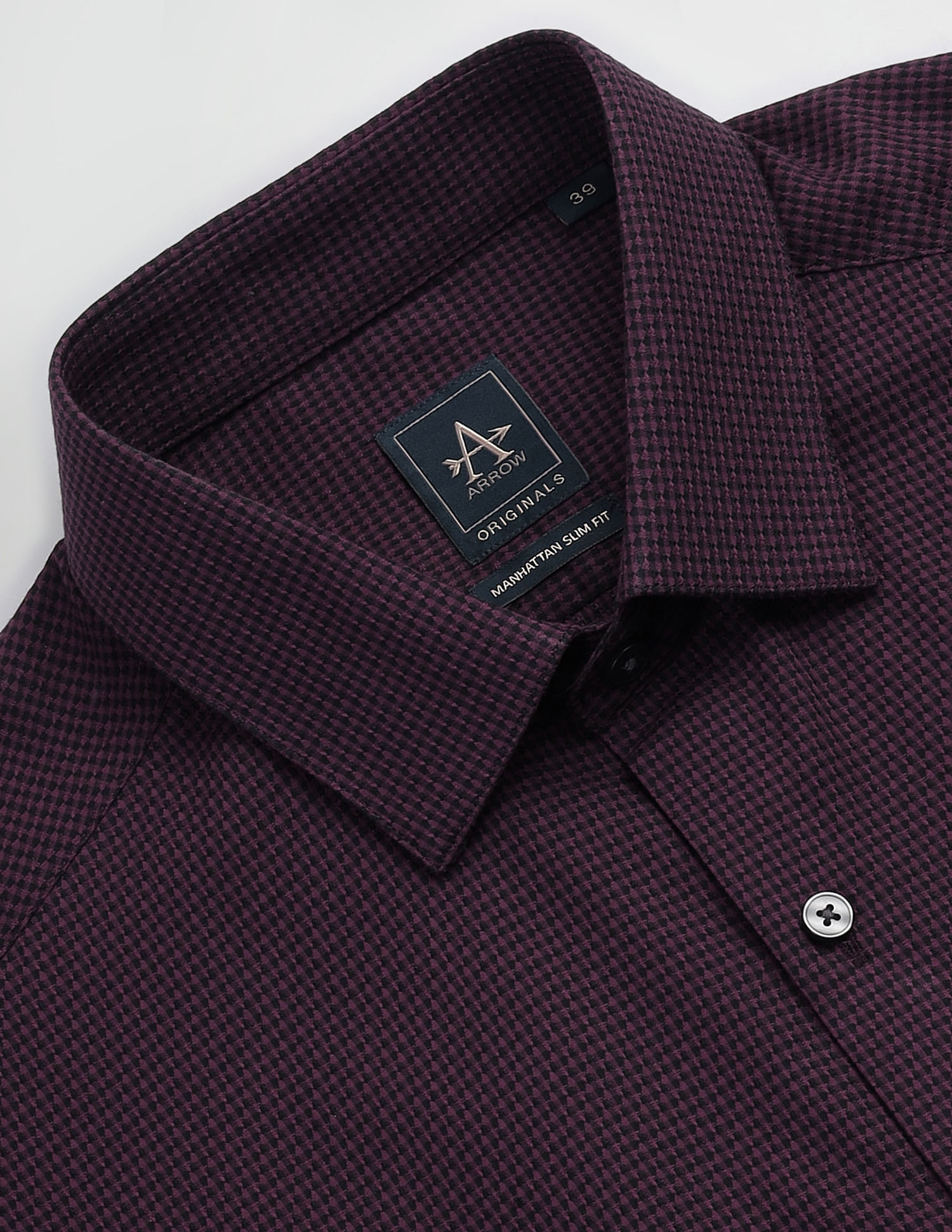 Arrow Pure Cotton Manhattan Slim Shirt
