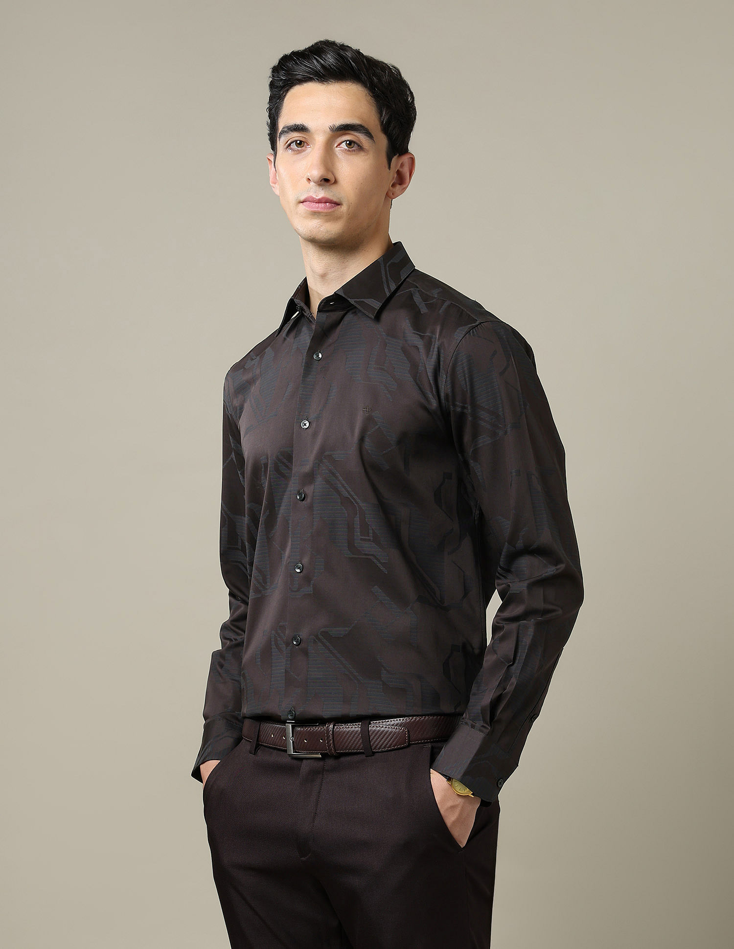 Arrow Pure Cotton Tailored Fit 1851 Shirt