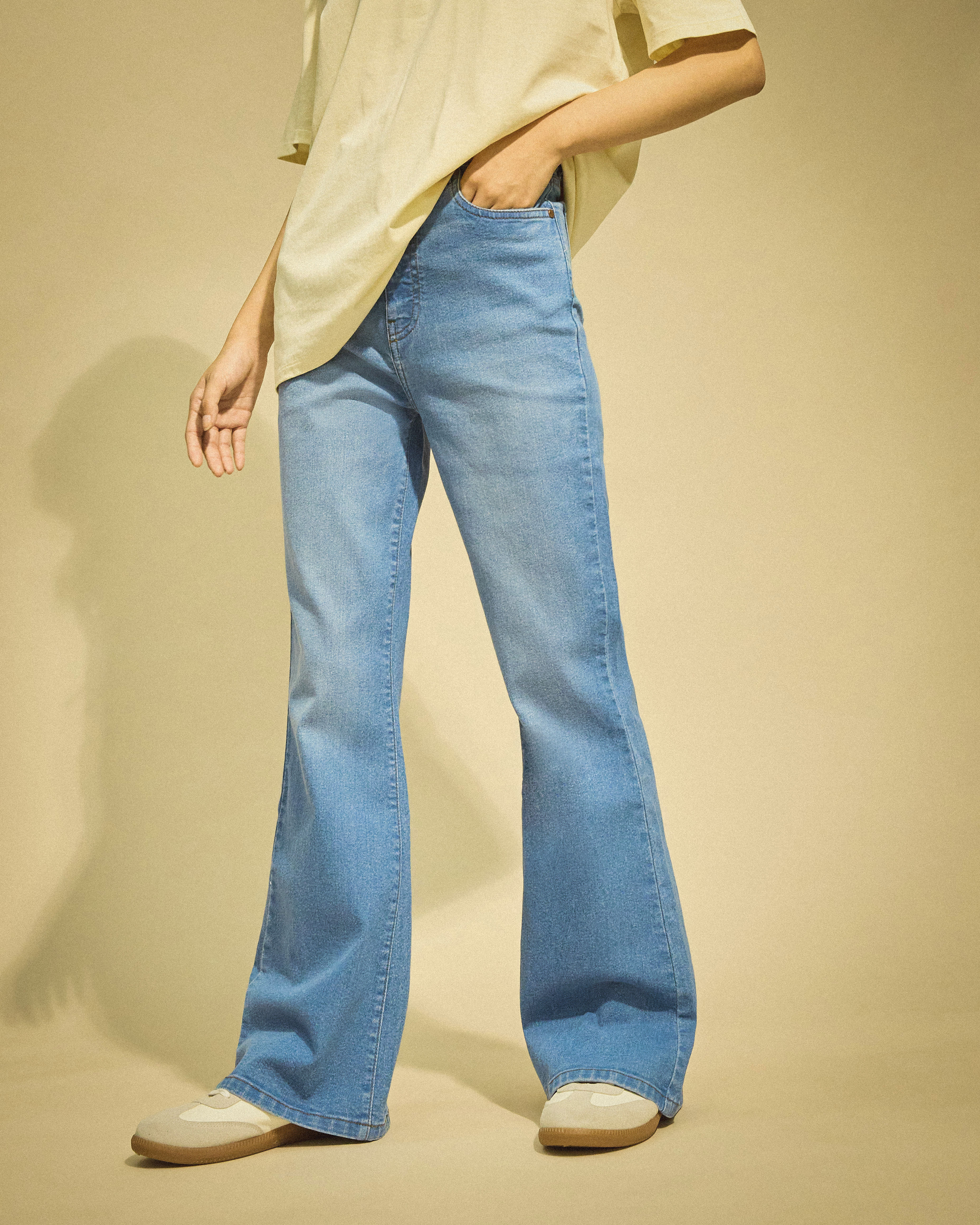 Flying Machine Women Ultra High Rise Flared Stretchable Jeans