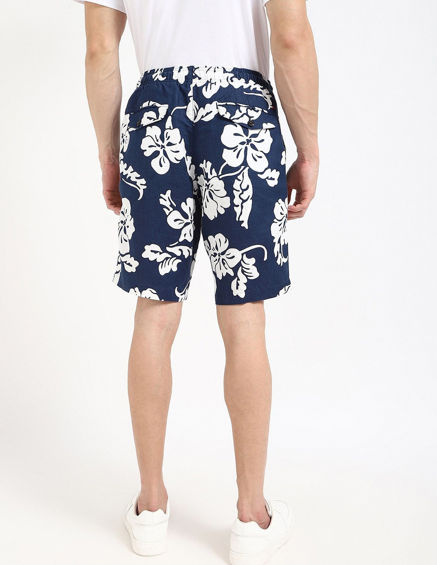Tommy Hilfiger Navy Men's Shorts for Summer Style