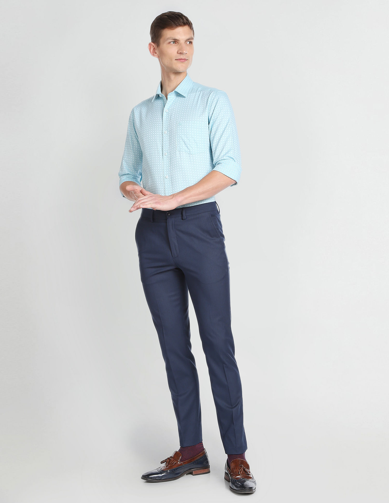 Arrow Cotton Manhattan Slim fit Formal Shirt