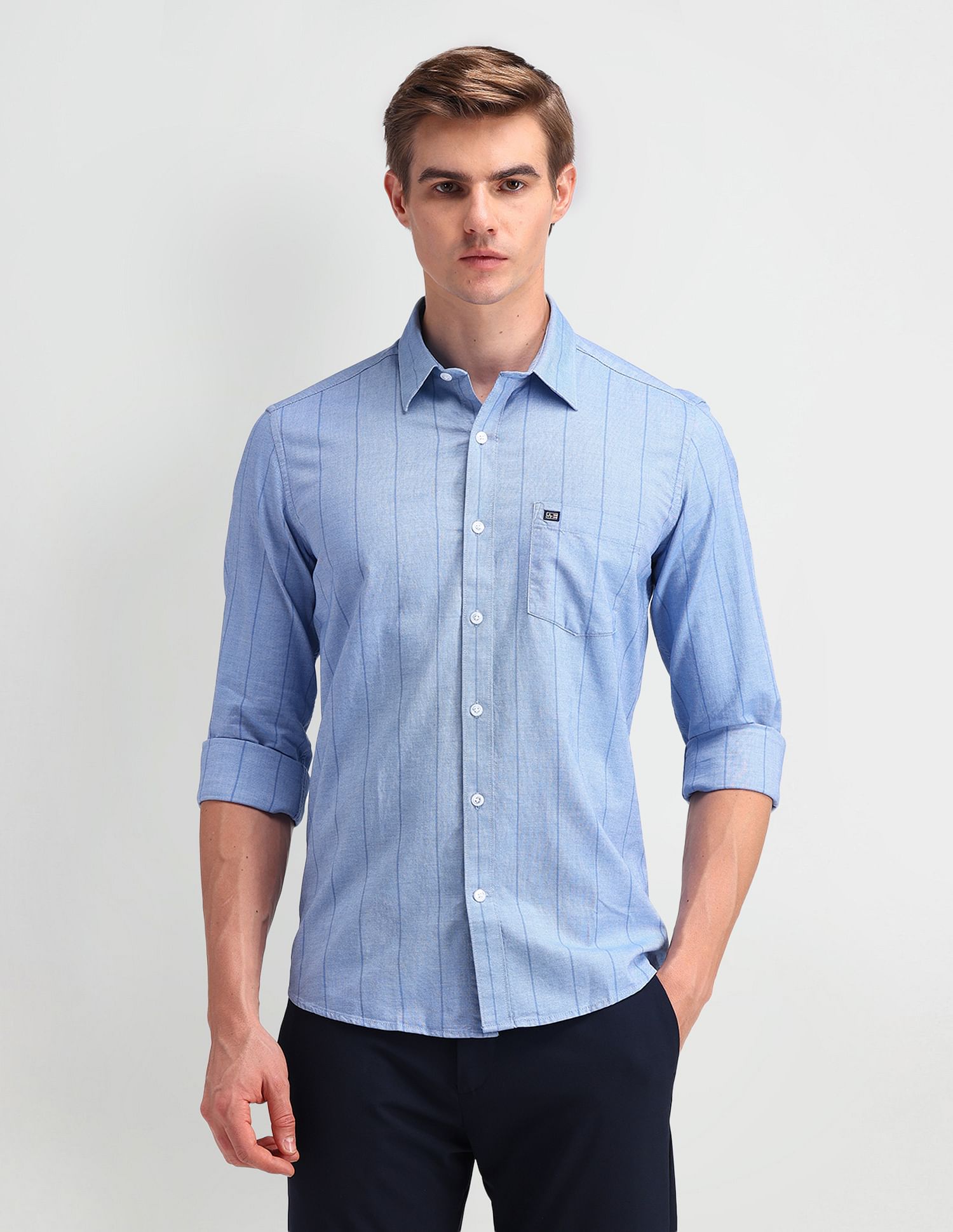 Arrow Sport Manhattan Slim Fit Vertical Striped Shirt
