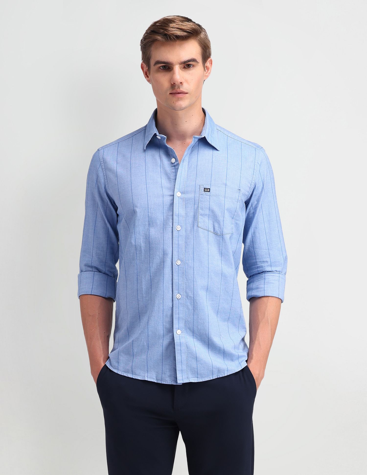 Arrow Sport Manhattan Slim Fit Vertical Striped Shirt