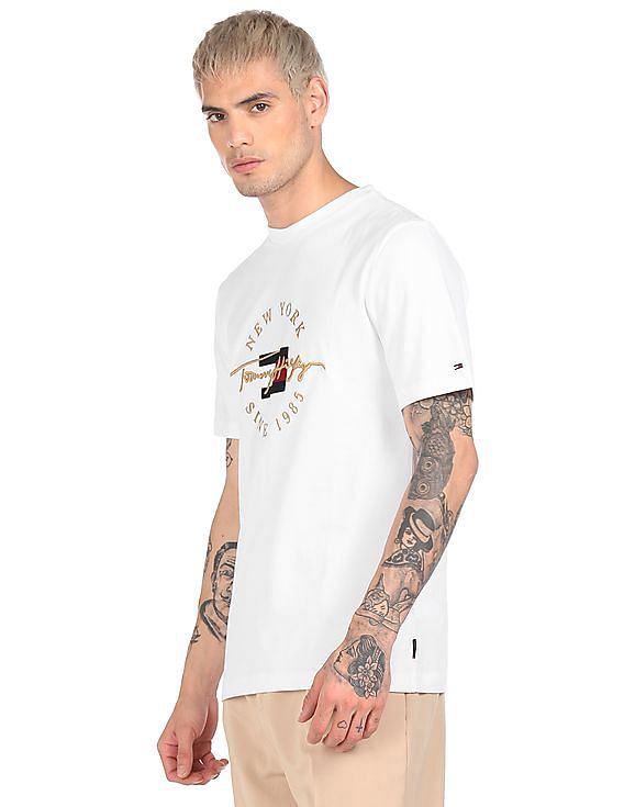 Buy Tommy Hilfiger Men White Four Flags Crew Neck T-Shirt - NNNOW.com