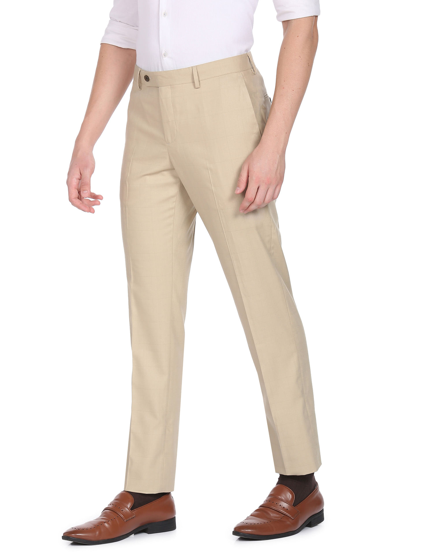 Aktiv Nægte afbryde Buy Arrow Men Light Khaki Hudson Tailored Fit Twill Formal Trousers -  NNNOW.com