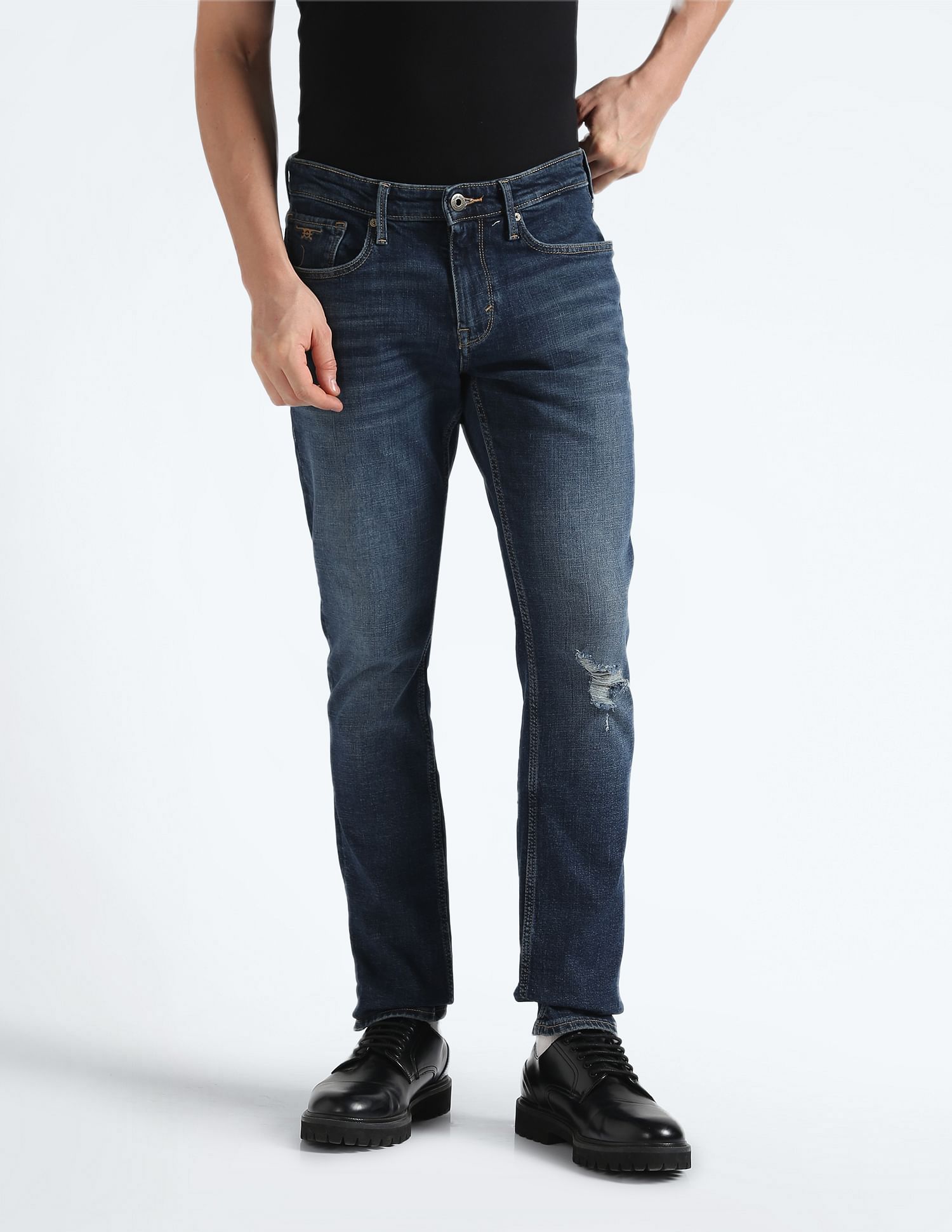 Flying Machine Mid Rise Freddie Slim Straight Jeans