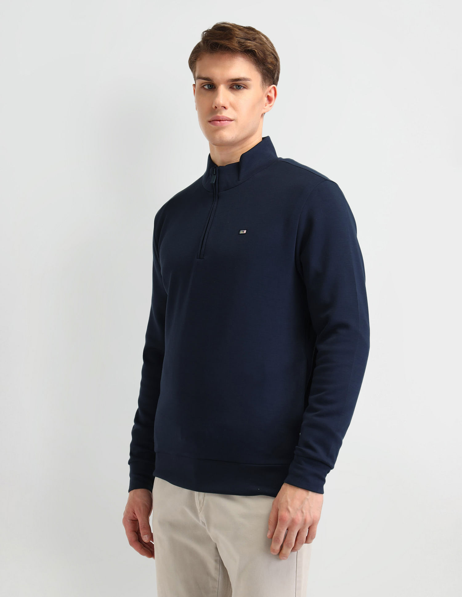 Arrow Sport Solid Regular Fit Sweatshirt