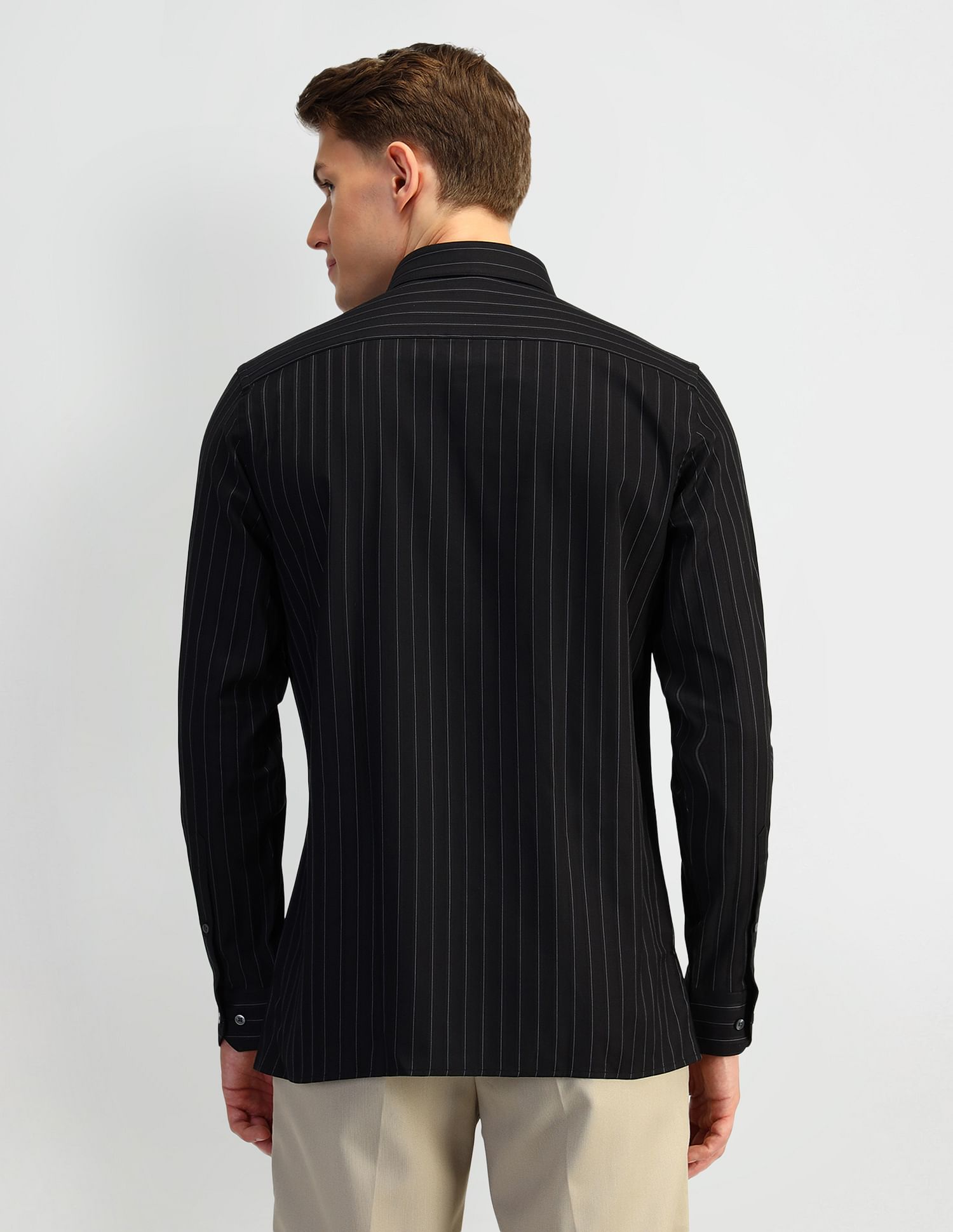 Arrow Liberty Classic Fit Vertical Striped Shirt