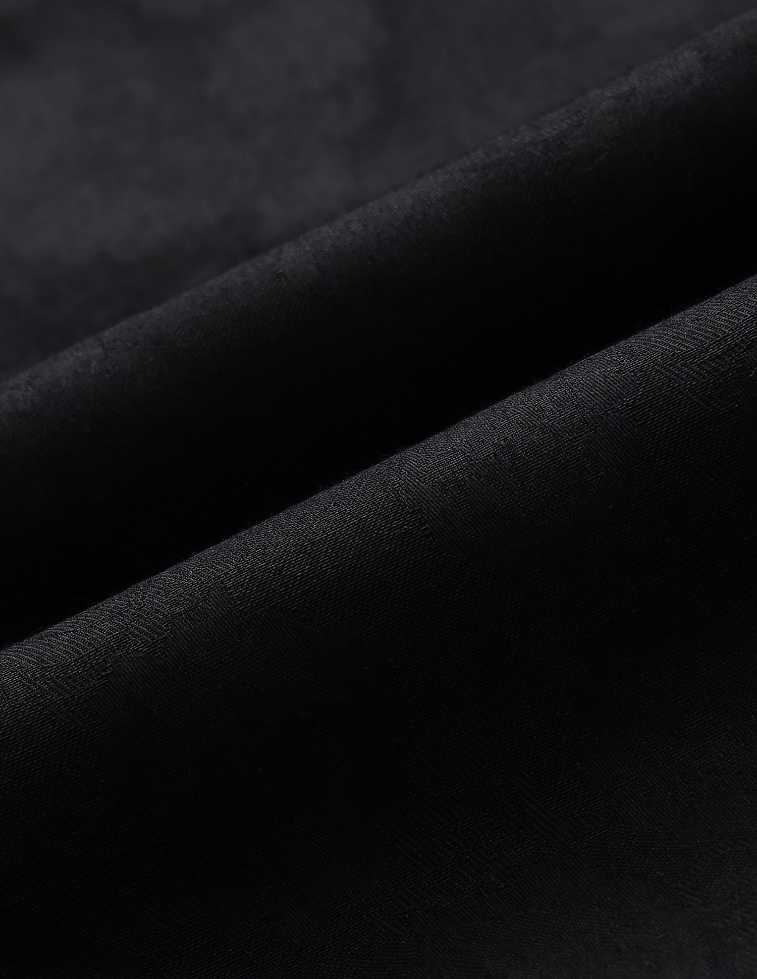 Arrow Tailored Fit Jaquard Shirt