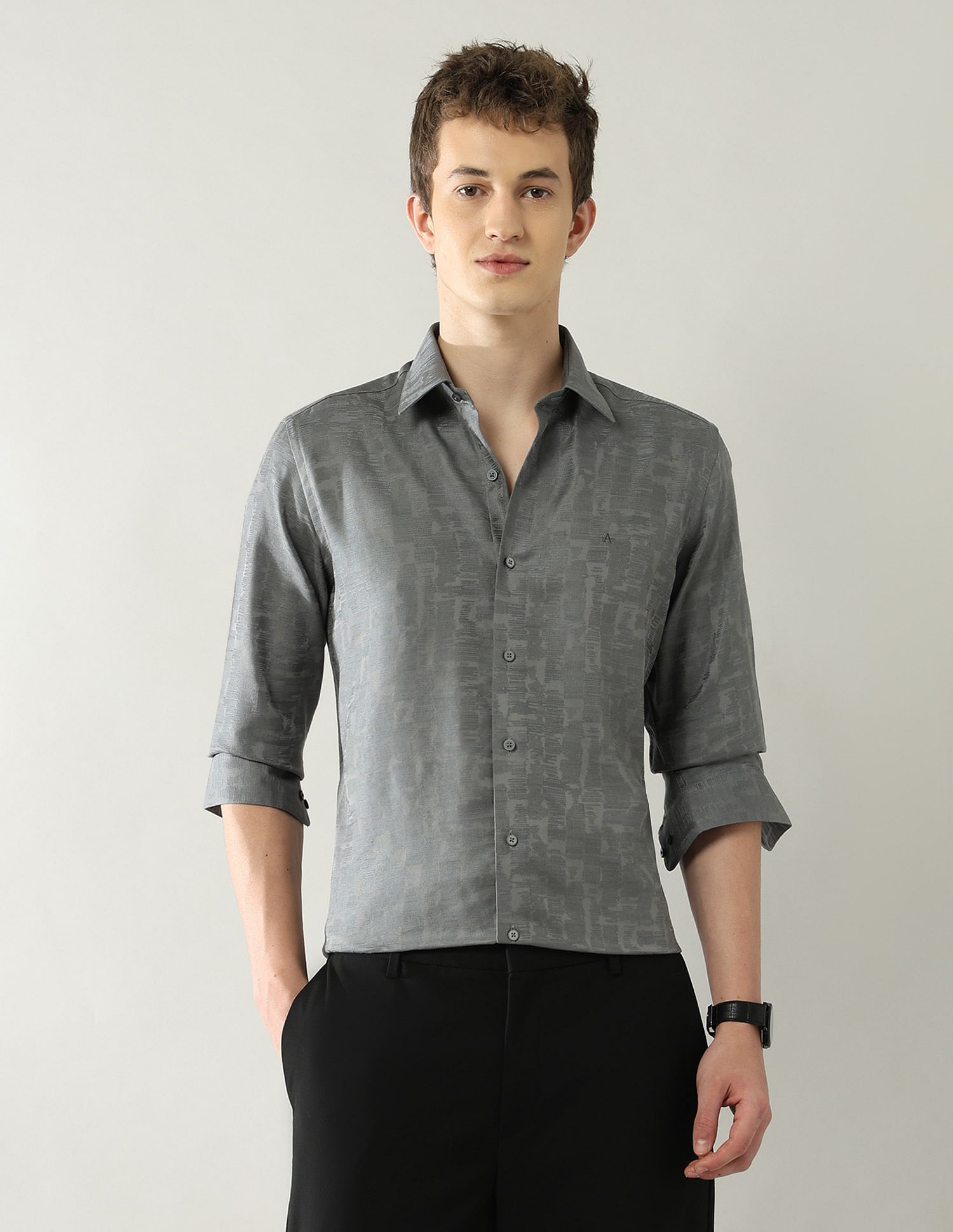 Arrow Newyork Textured Manhattan Slim Fit Jaquard Shirt