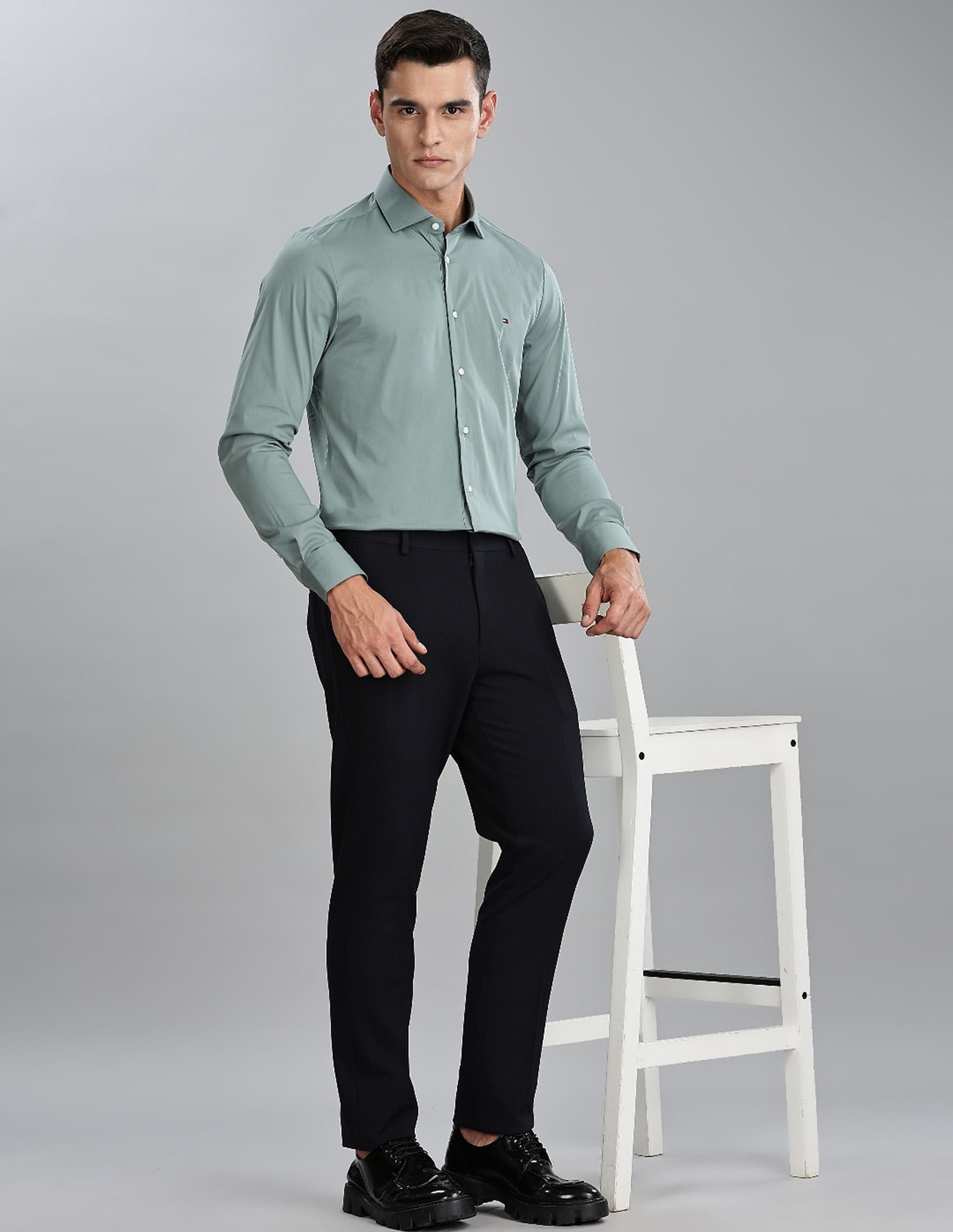 Tommy Hilfiger Solid Slim Fit Plain Woven Shirt