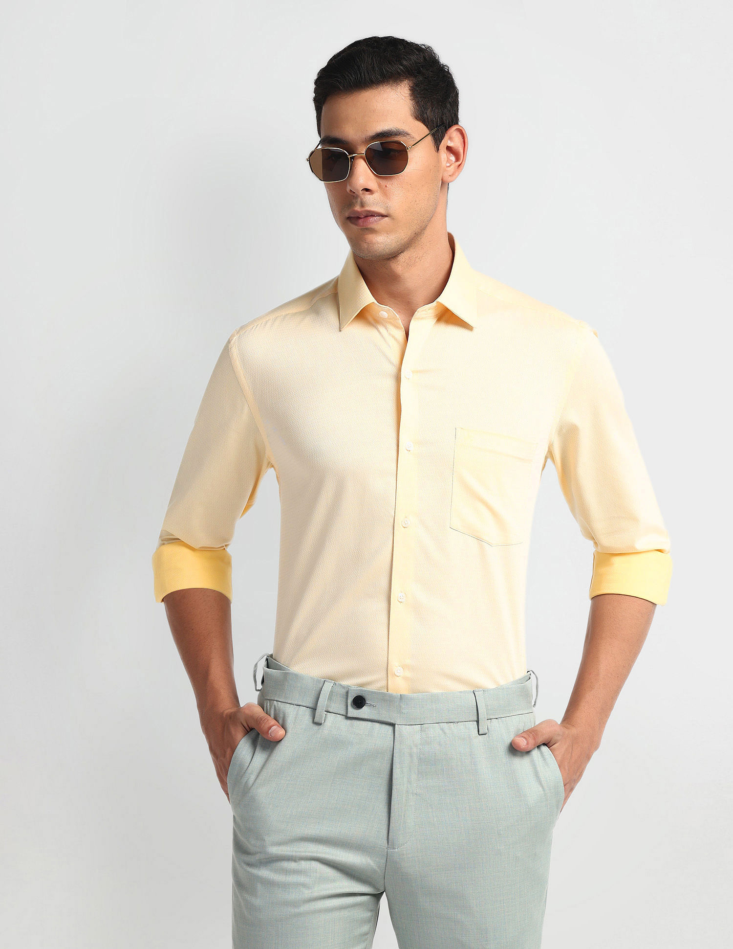 Arrow Geometric Pattern Slim Fit Shirt