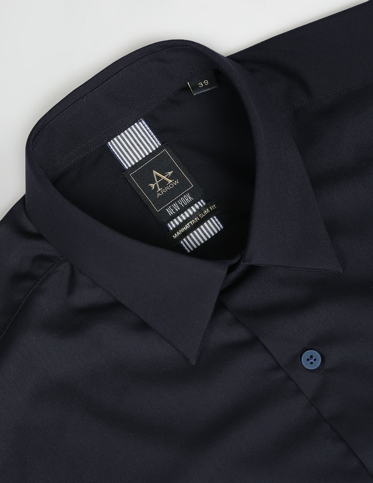 Arrow Newyork Manhattan Slim Fit Solid Shirt