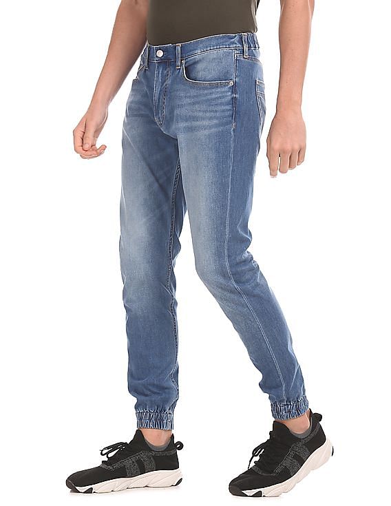 Calvin Klein Men Blue Stone Wash Four-Way Stretch Jogger Jeans
