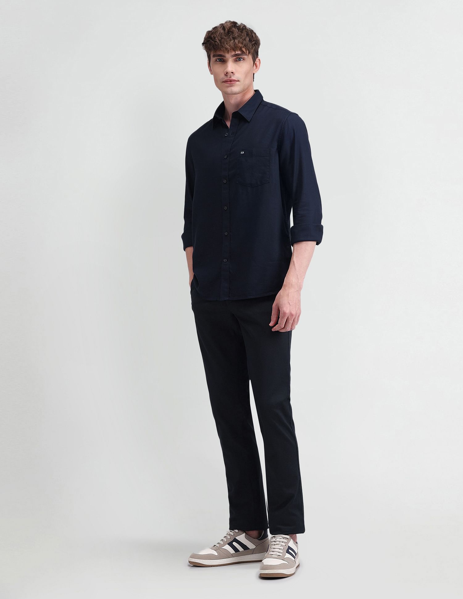 Arrow Sport Manhattan Slim Dobby Shirt