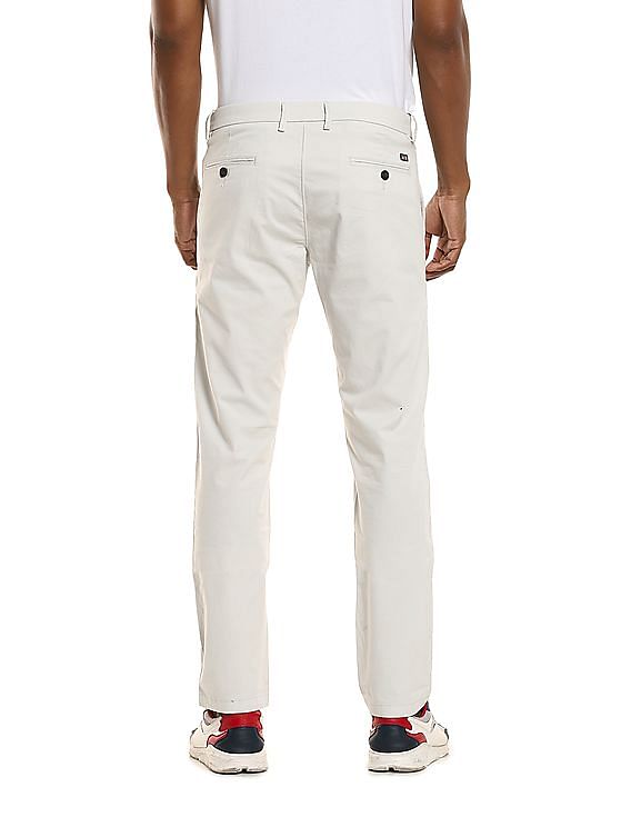 Buy W Off White Solid Cotton Flex Regular Fit Women's Casual Slim Pants |  Shoppers Stop