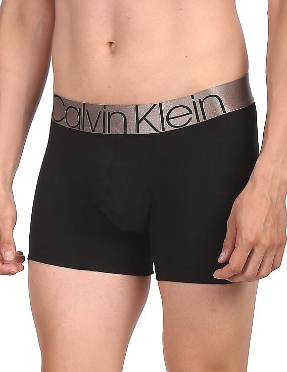 Calvin Klein Underwear Men Black Mid Rise Solid Trunks