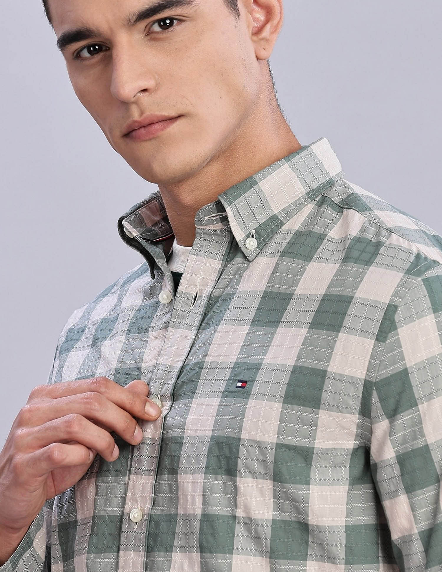Tommy Hilfiger Checked Regular Fit Plain Woven Shirt