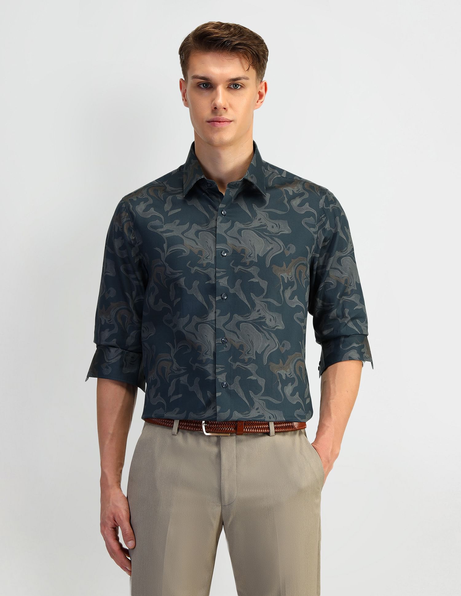 Arrow Abstract Printed Manhattan Slim Fit Shirt