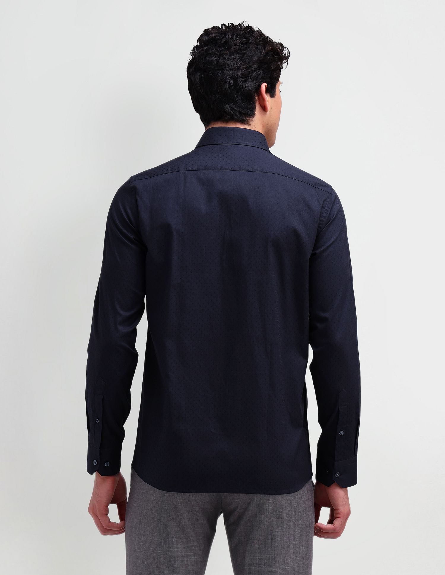 Arrow Manhattan Slim Fit Textured Shirt