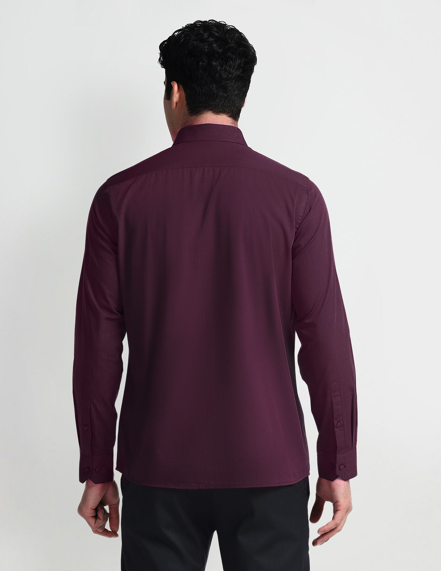 Arrow Pure Cotton Manhattan Slim Shirt