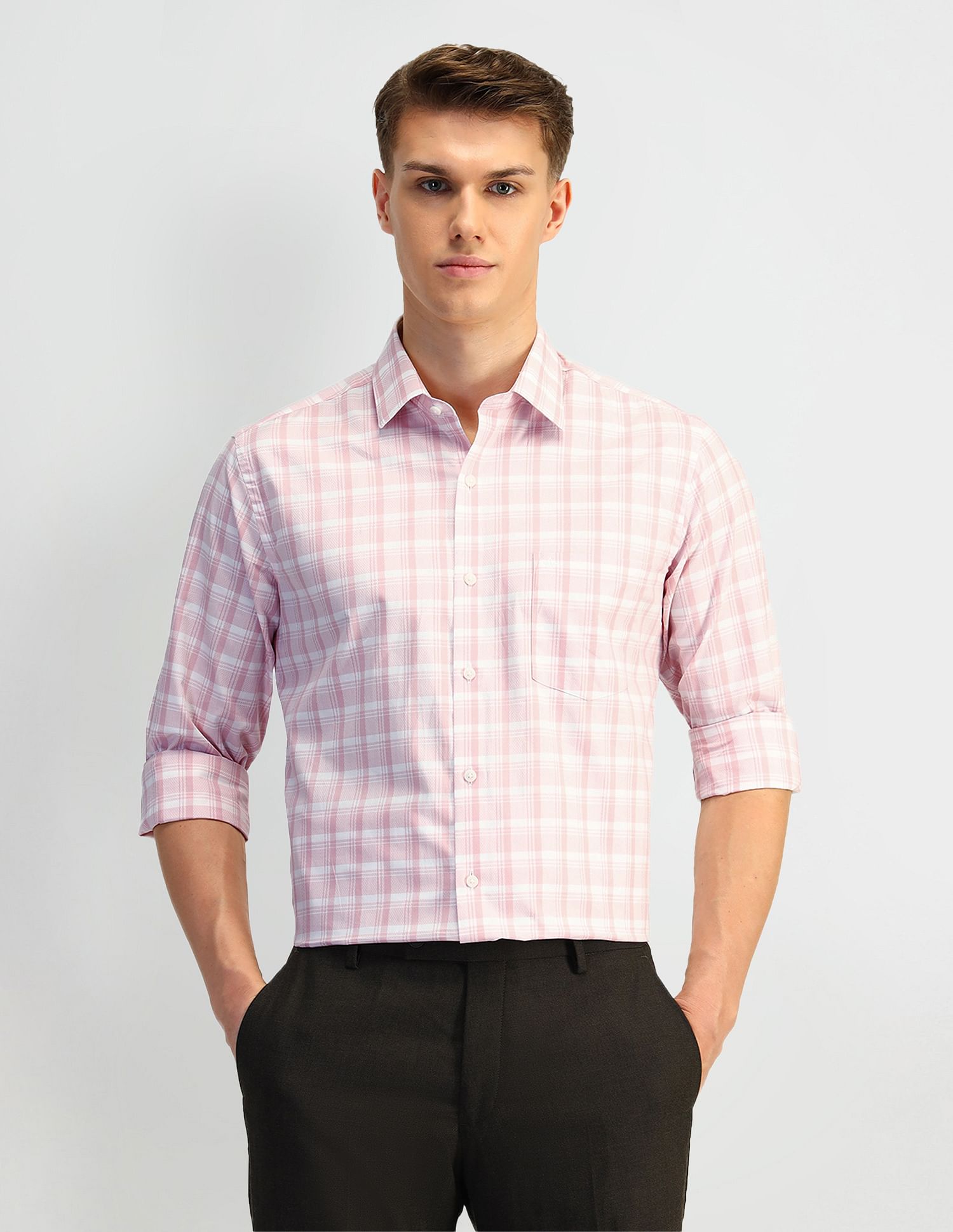 Arrow Manhattan Slim Fit Solid Shirt