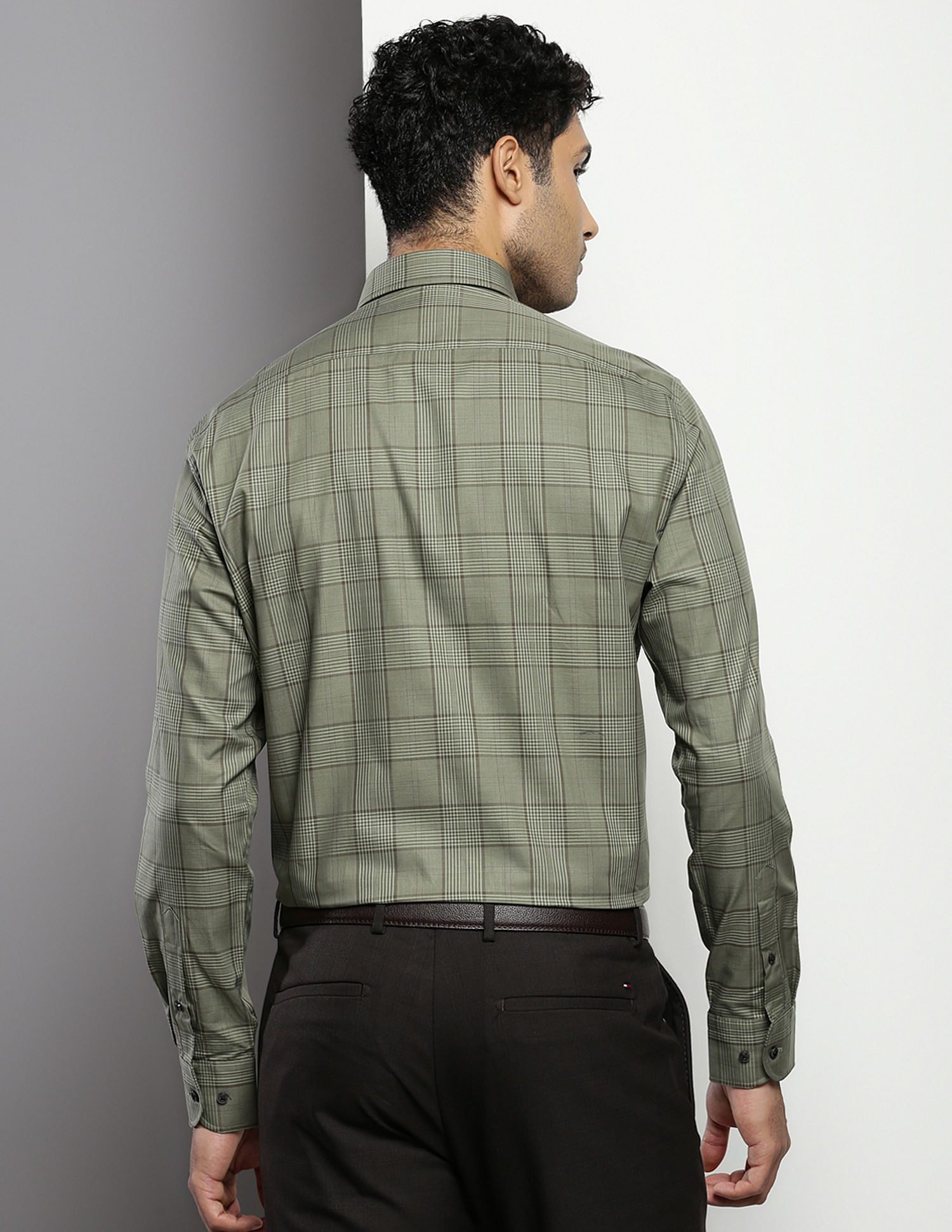 Tommy Hilfiger Cutaway Collar Tartan Check Shirt